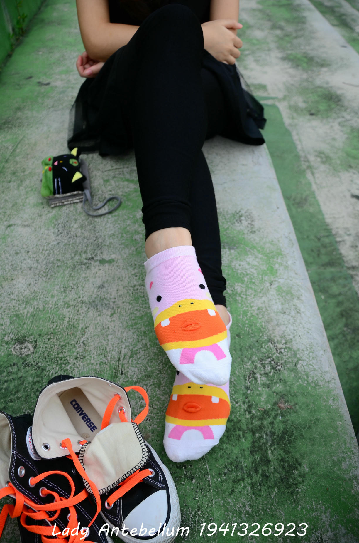 [战前女神] 恋足美腿棉袜女神级摄影套图 128 [112P+119M]_第5集