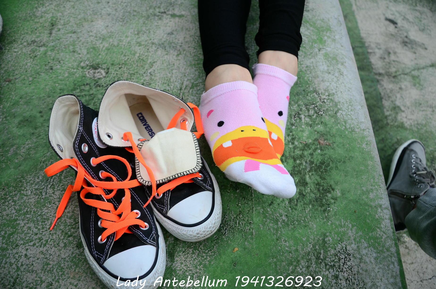 [战前女神] 恋足美腿棉袜女神级摄影套图 128 [112P+119M]_第5集