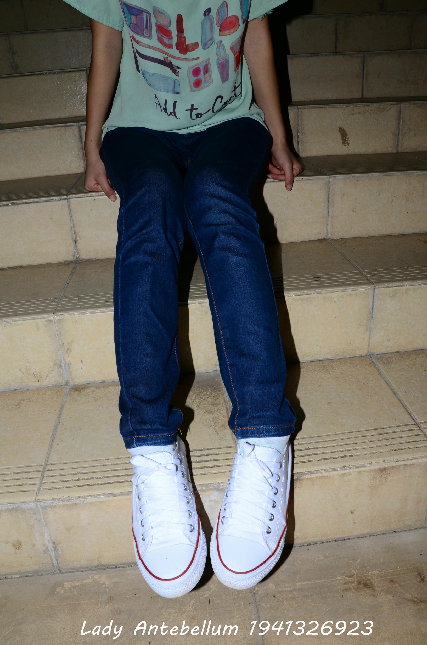 [战前女神] 恋足美腿棉袜女神级摄影套图 129 [80P+147M]_第1集