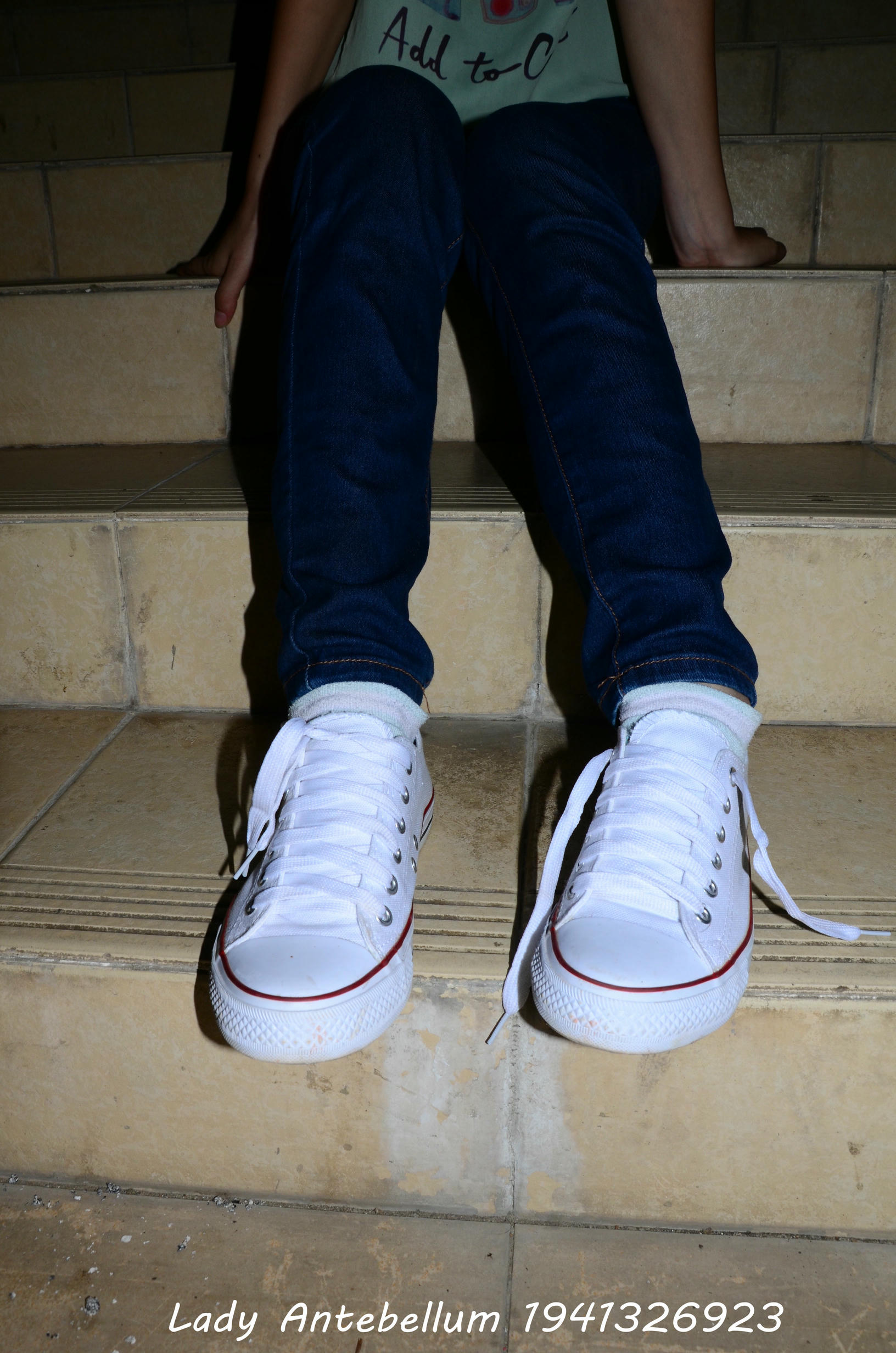 [战前女神] 恋足美腿棉袜女神级摄影套图 129 [80P+147M]_第2集