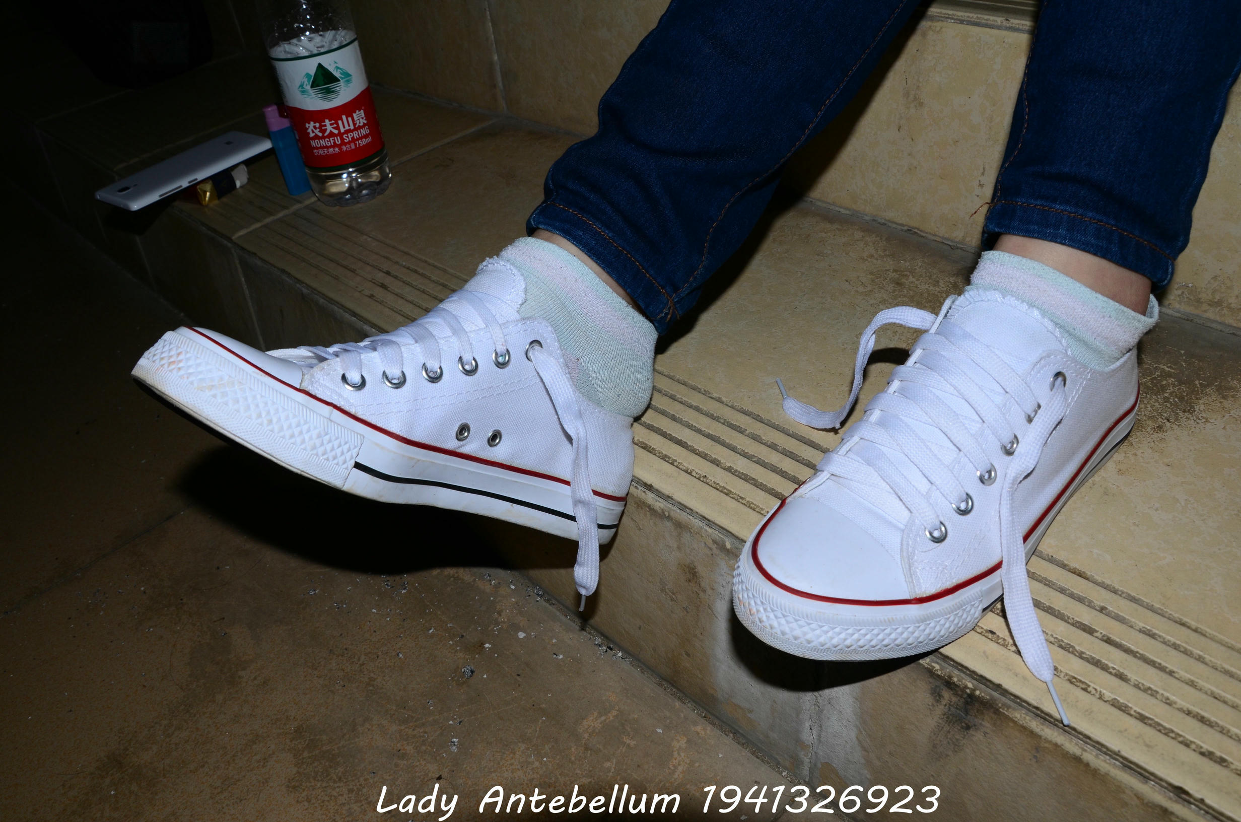 [战前女神] 恋足美腿棉袜女神级摄影套图 129 [80P+147M]_第3集