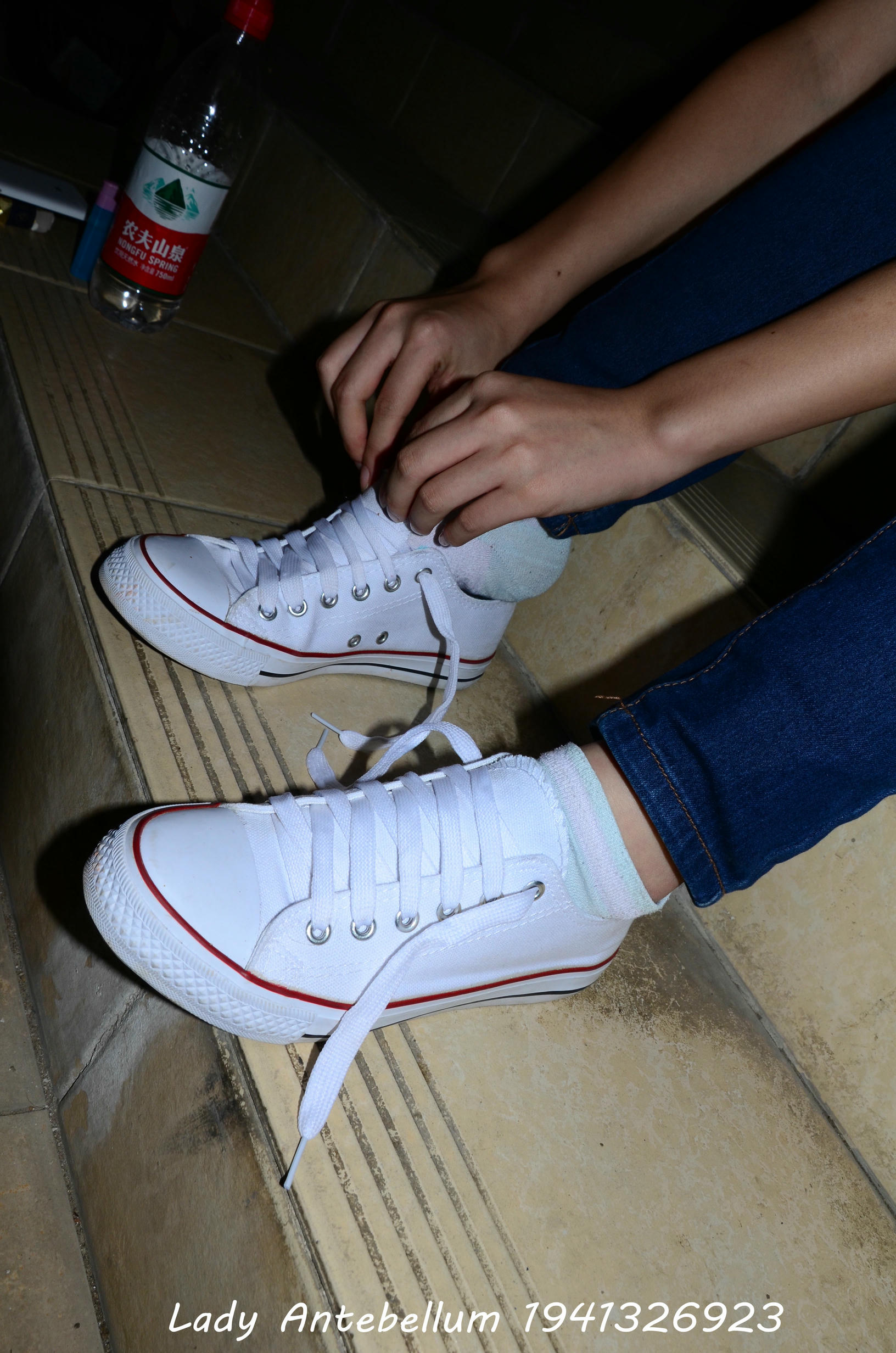 [战前女神] 恋足美腿棉袜女神级摄影套图 129 [80P+147M]_第3集