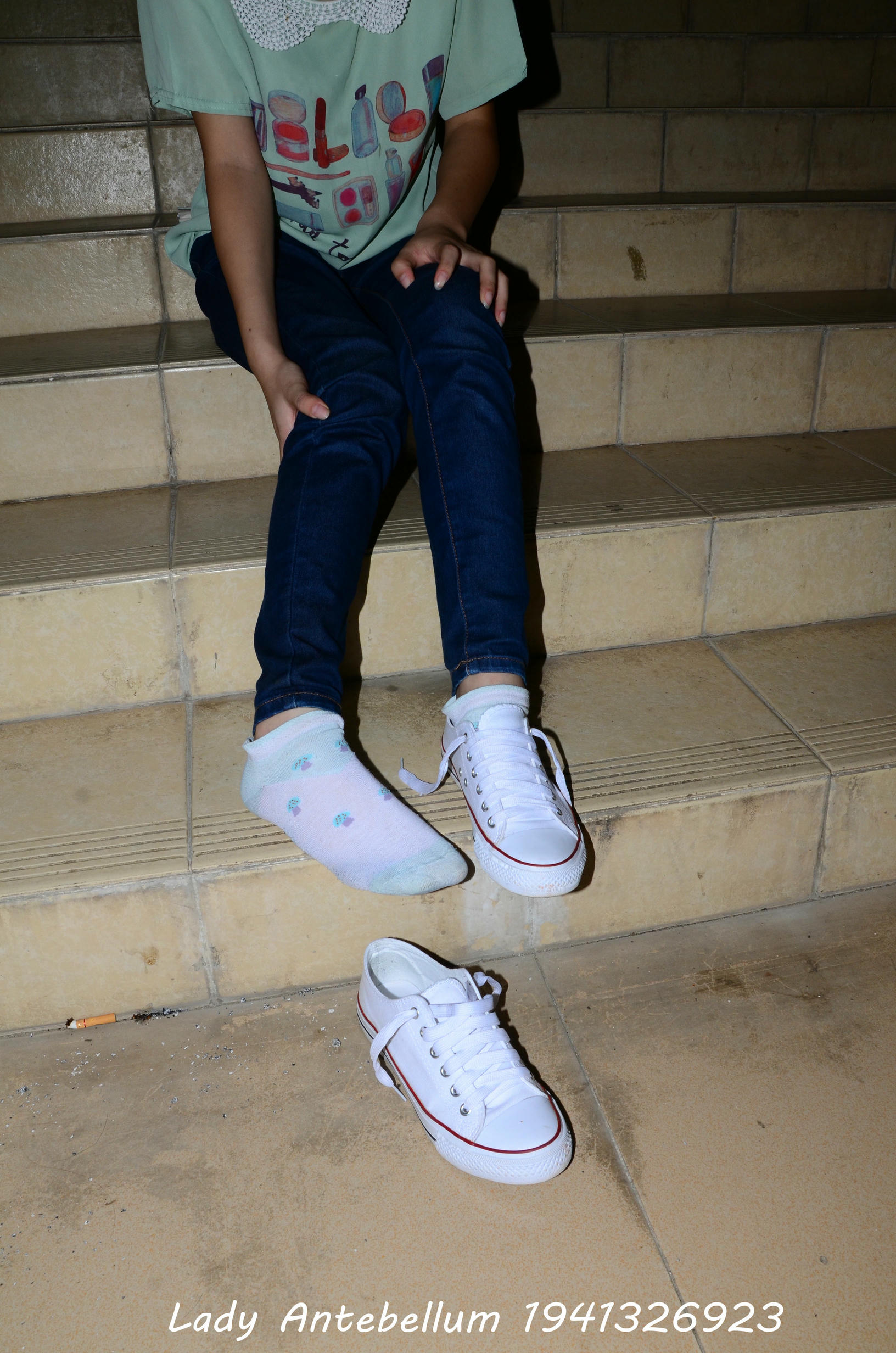 [战前女神] 恋足美腿棉袜女神级摄影套图 129 [80P+147M]_第3集