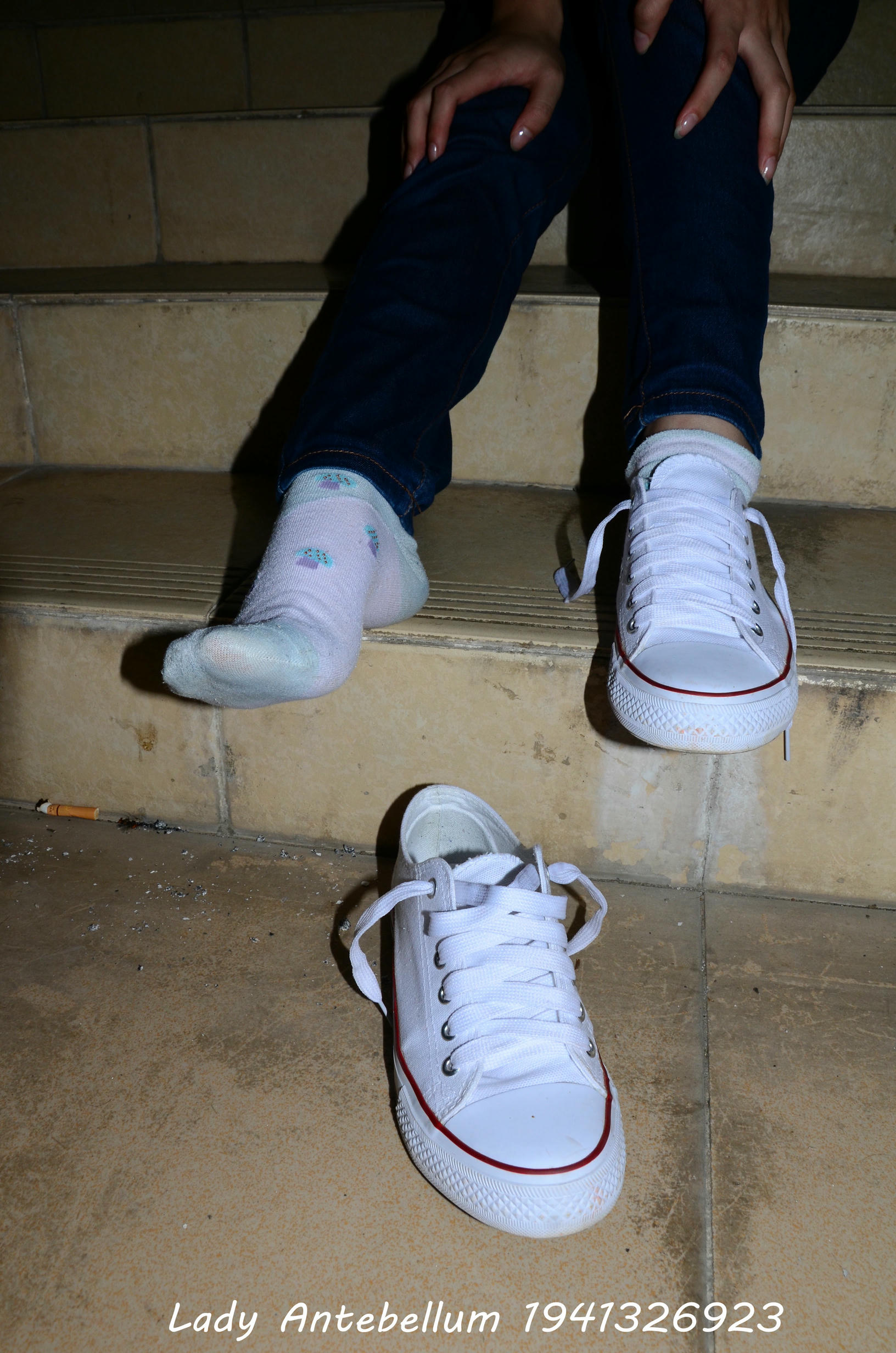 [战前女神] 恋足美腿棉袜女神级摄影套图 129 [80P+147M]_第3集