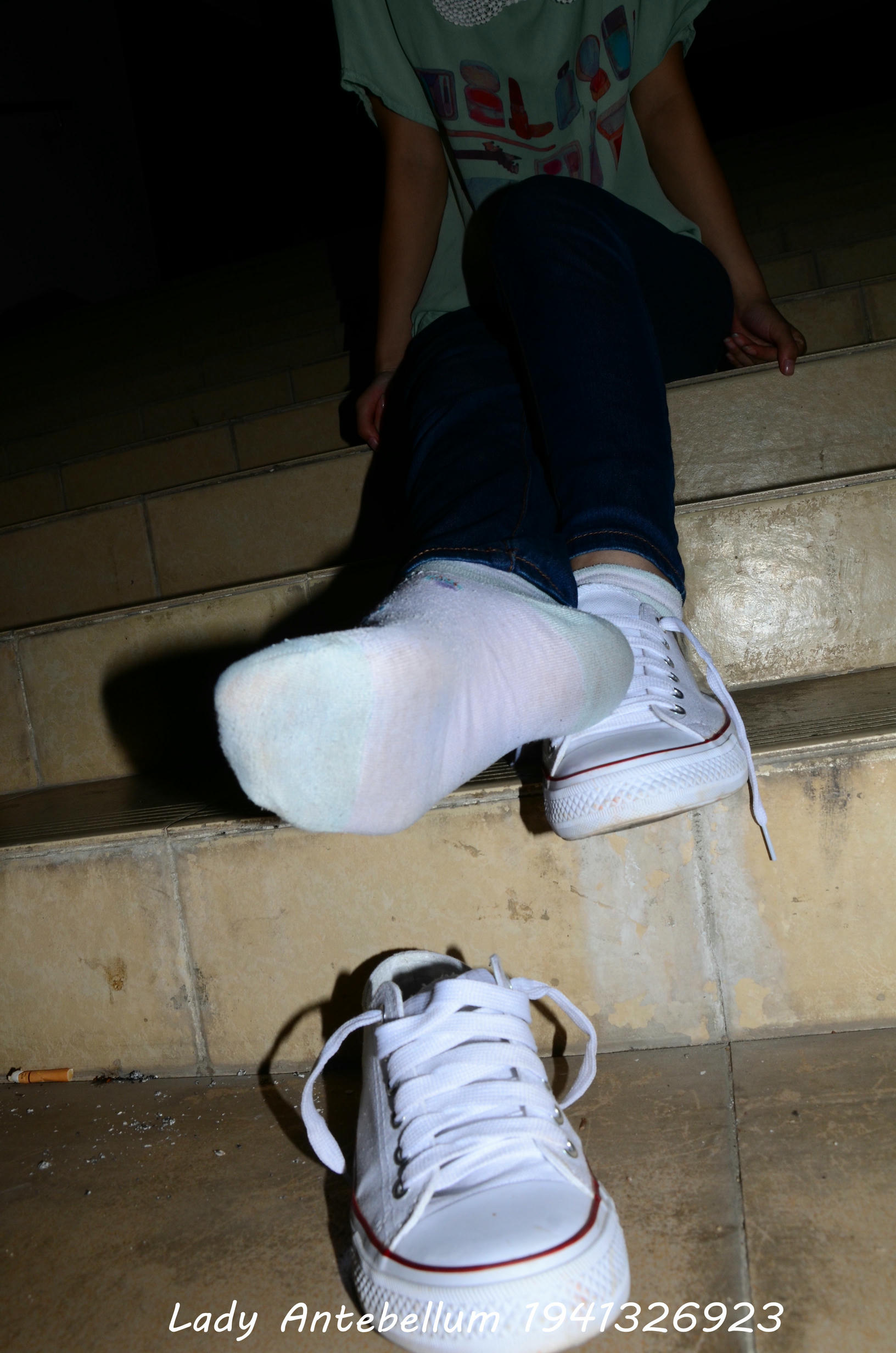 [战前女神] 恋足美腿棉袜女神级摄影套图 129 [80P+147M]_第4集