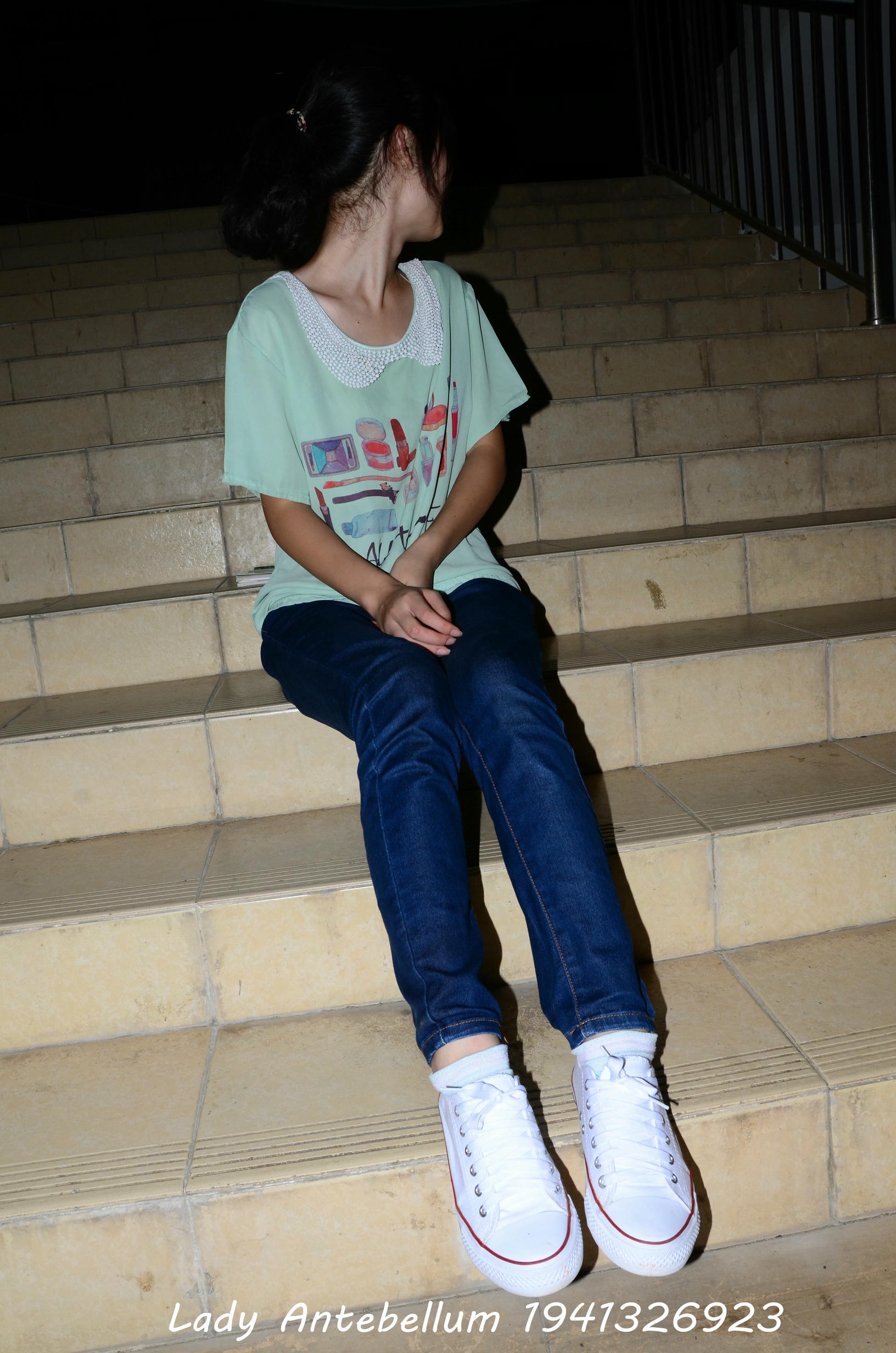 [战前女神] 恋足美腿棉袜女神级摄影套图 129 [80P+147M]_第1集