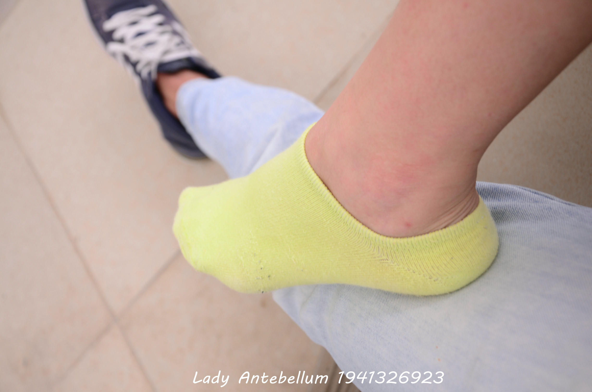 [战前女神] 恋足美腿棉袜女神级摄影套图 013 [134P-198MB]_第6集