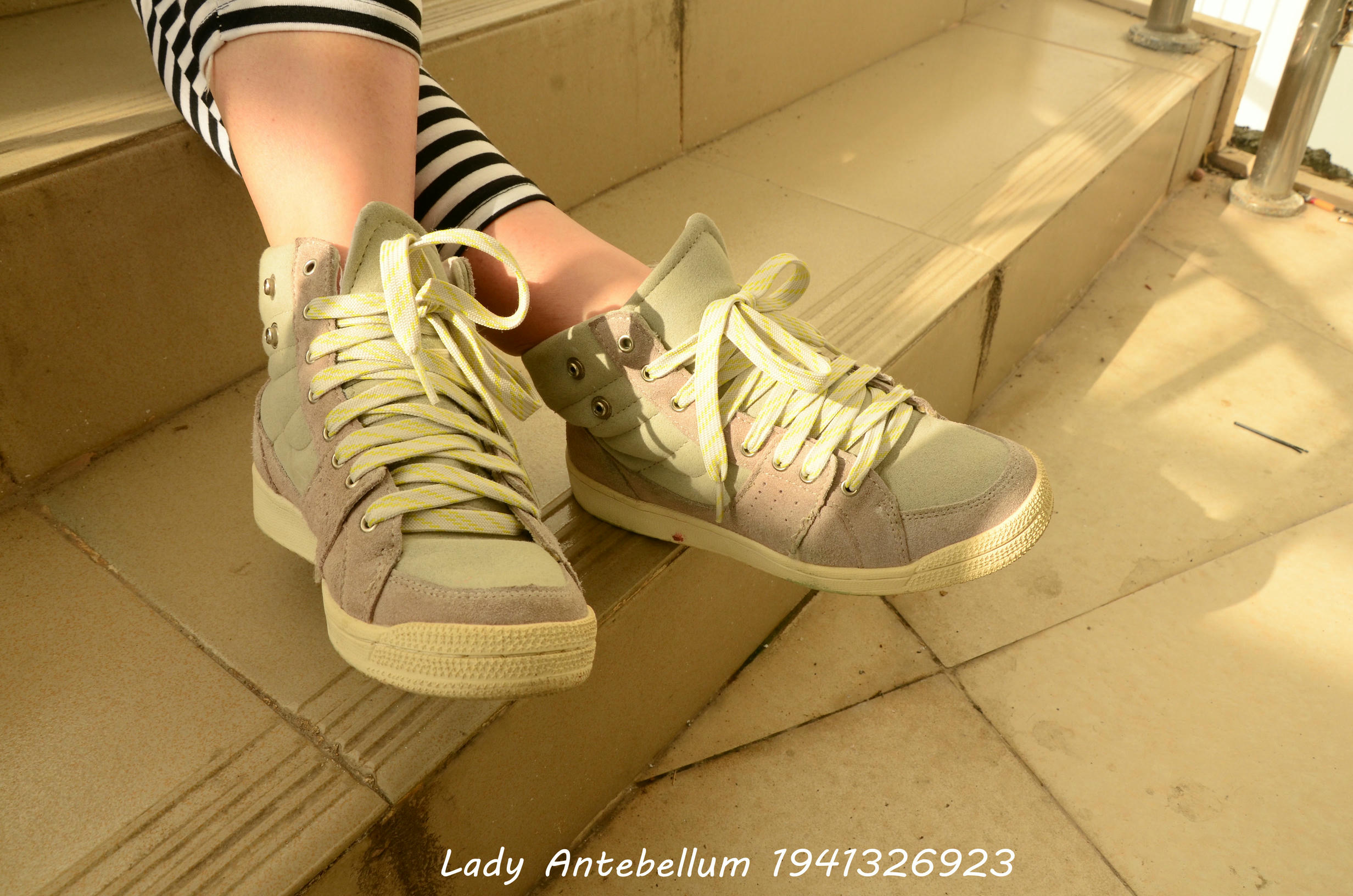 [战前女神] 恋足美腿棉袜女神级摄影套图 013 [134P-198MB]_第1集