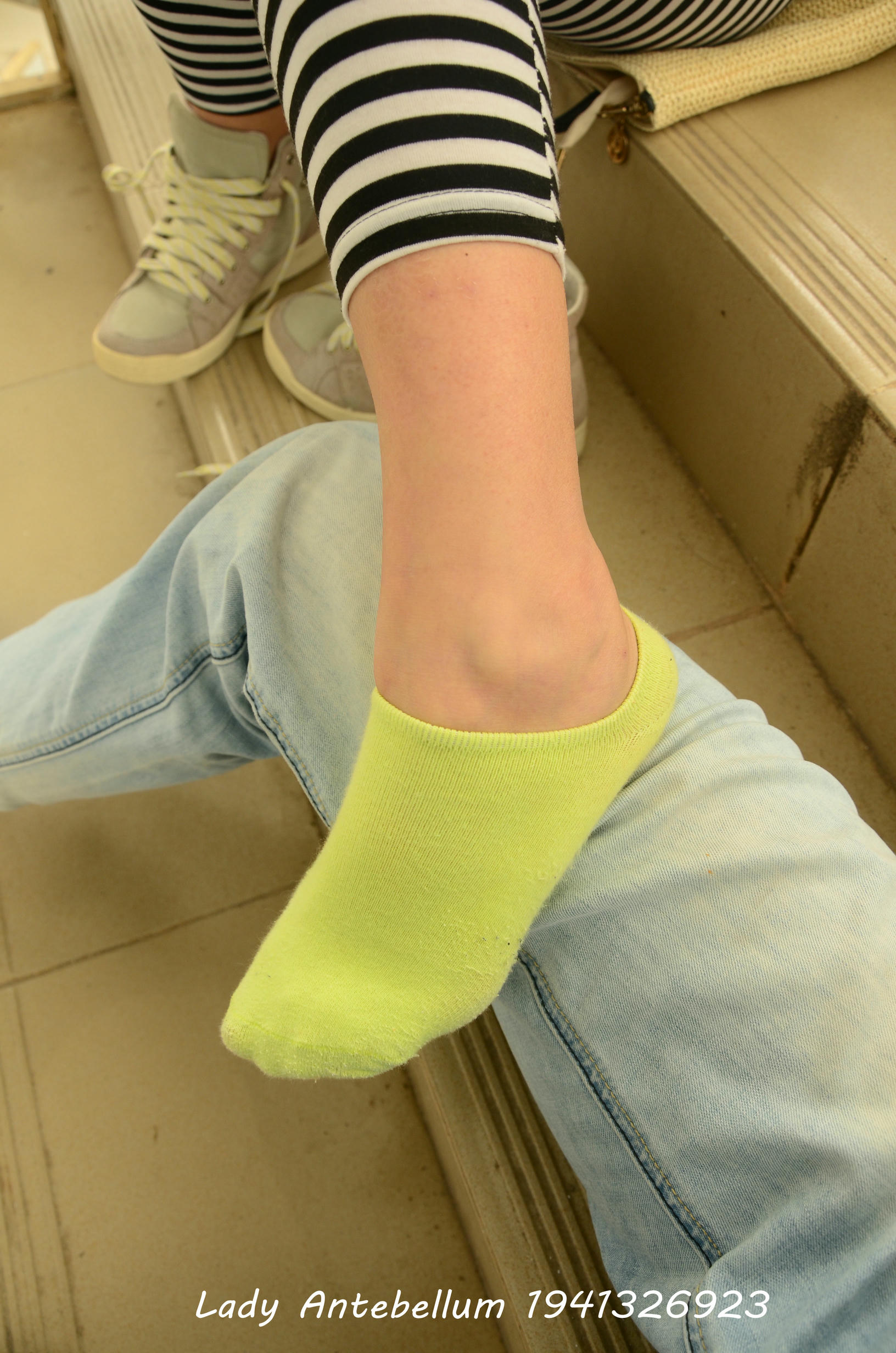 [战前女神] 恋足美腿棉袜女神级摄影套图 013 [134P-198MB]_第6集