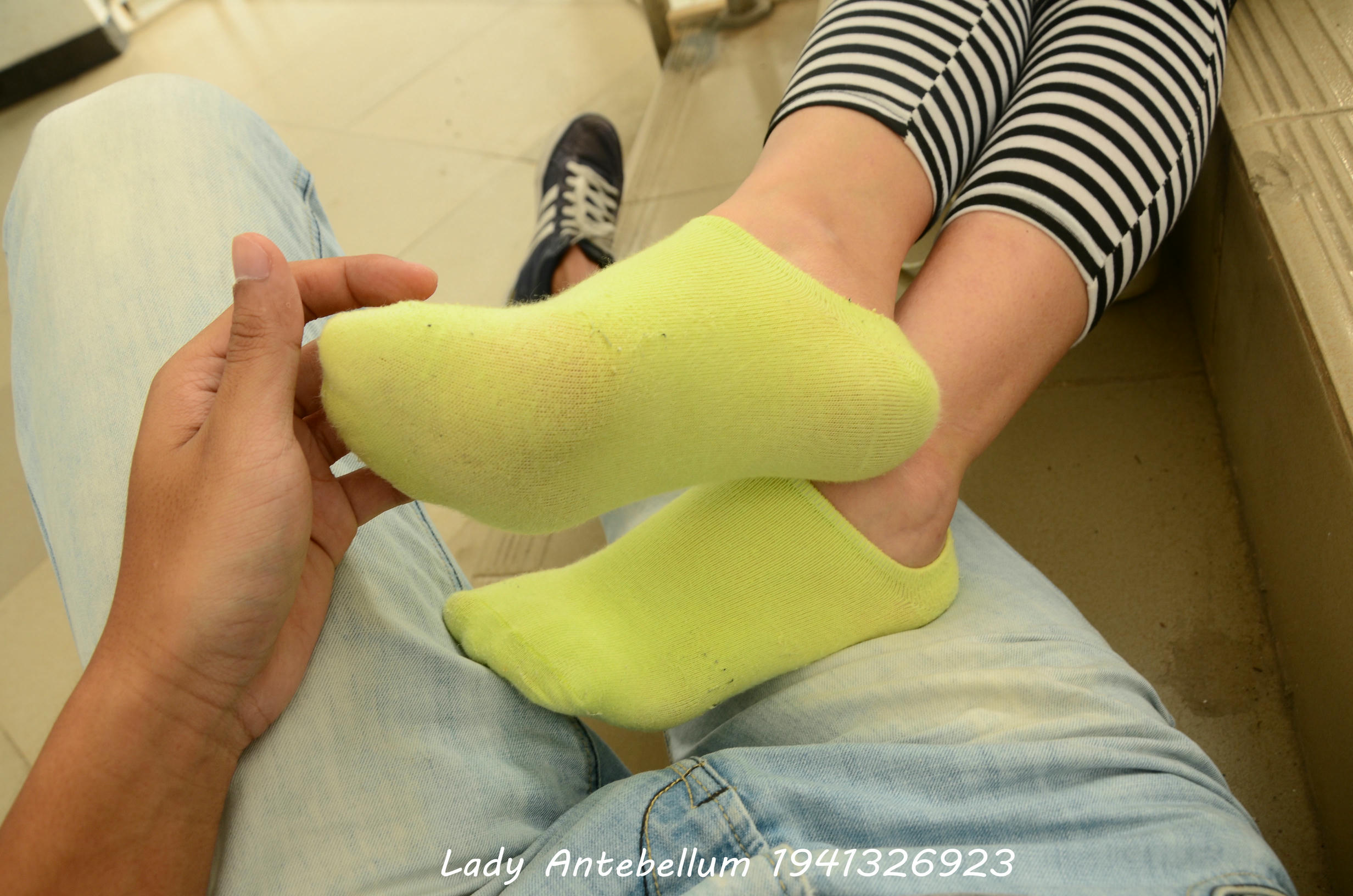 [战前女神] 恋足美腿棉袜女神级摄影套图 013 [134P-198MB]_第6集