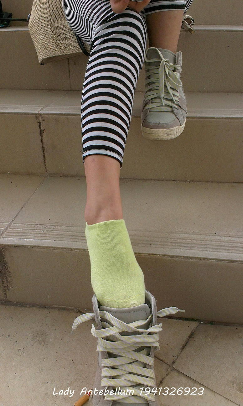 [战前女神] 恋足美腿棉袜女神级摄影套图 013 [134P-198MB]_第7集