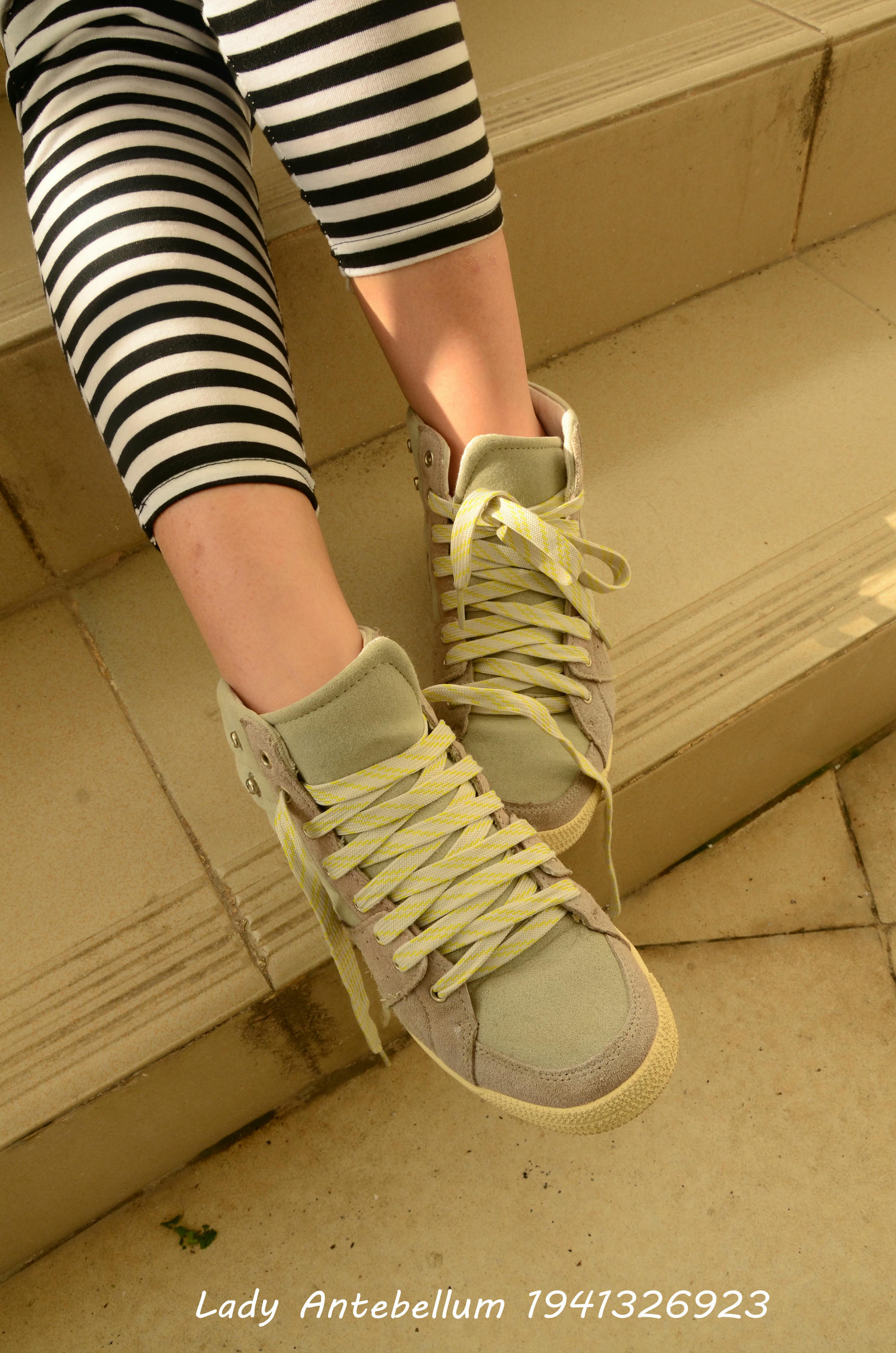 [战前女神] 恋足美腿棉袜女神级摄影套图 013 [134P-198MB]_第2集