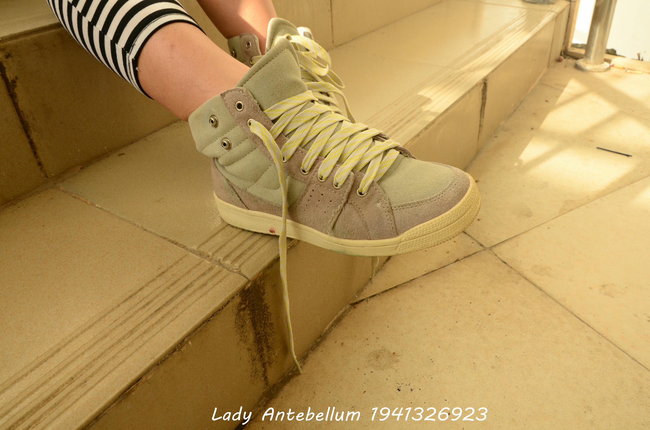 [战前女神] 恋足美腿棉袜女神级摄影套图 013 [134P-198MB]_第2集