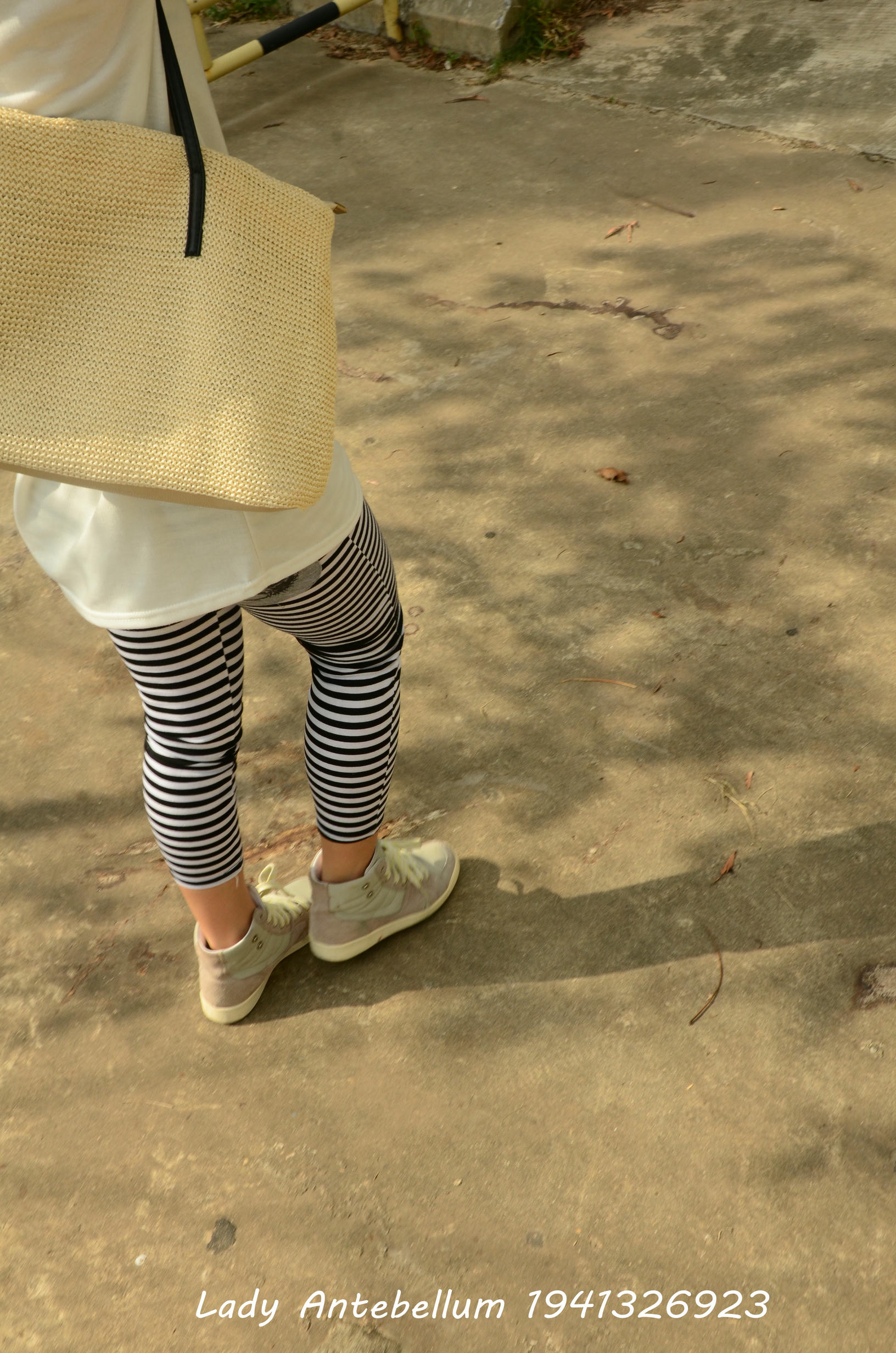 [战前女神] 恋足美腿棉袜女神级摄影套图 013 [134P-198MB]_第1集