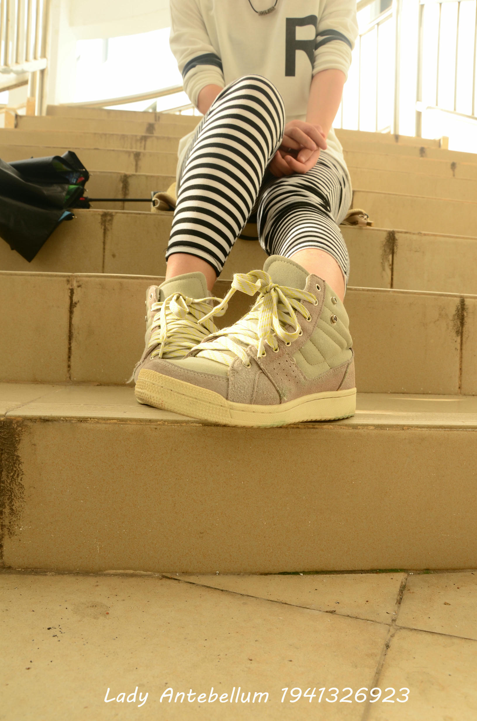 [战前女神] 恋足美腿棉袜女神级摄影套图 013 [134P-198MB]_第1集