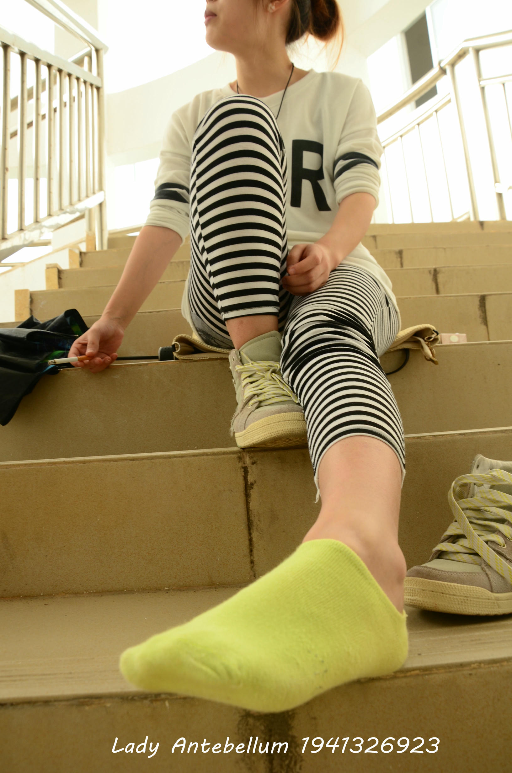 [战前女神] 恋足美腿棉袜女神级摄影套图 013 [134P-198MB]_第3集