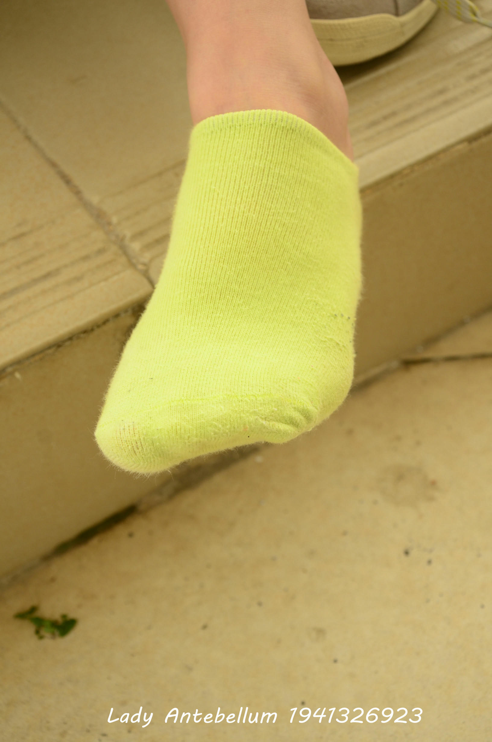 [战前女神] 恋足美腿棉袜女神级摄影套图 013 [134P-198MB]_第3集