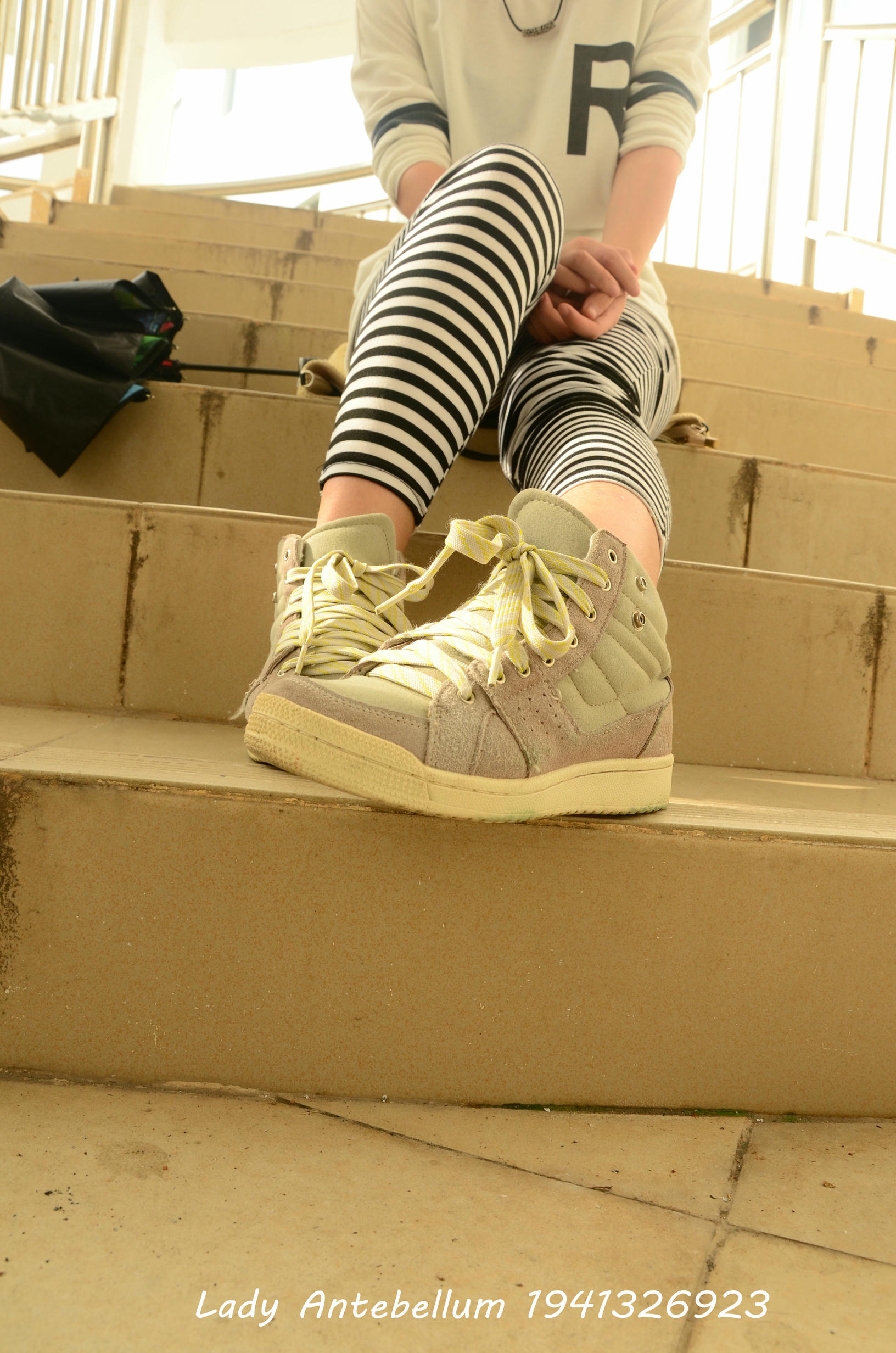 [战前女神] 恋足美腿棉袜女神级摄影套图 013 [134P-198MB]_第1集