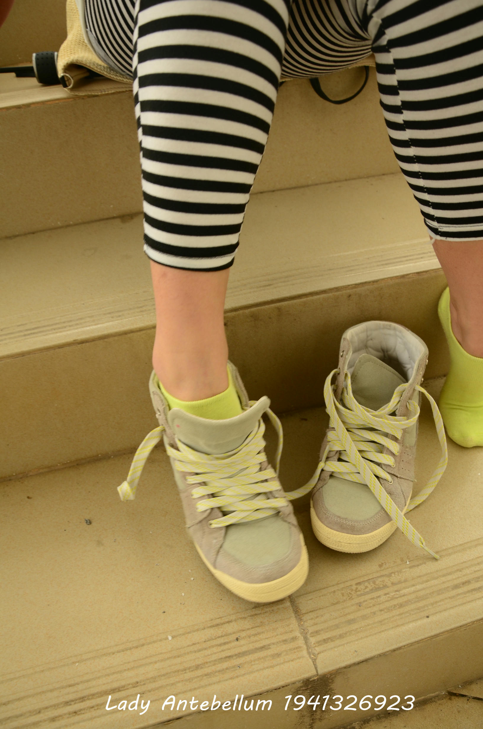 [战前女神] 恋足美腿棉袜女神级摄影套图 013 [134P-198MB]_第4集