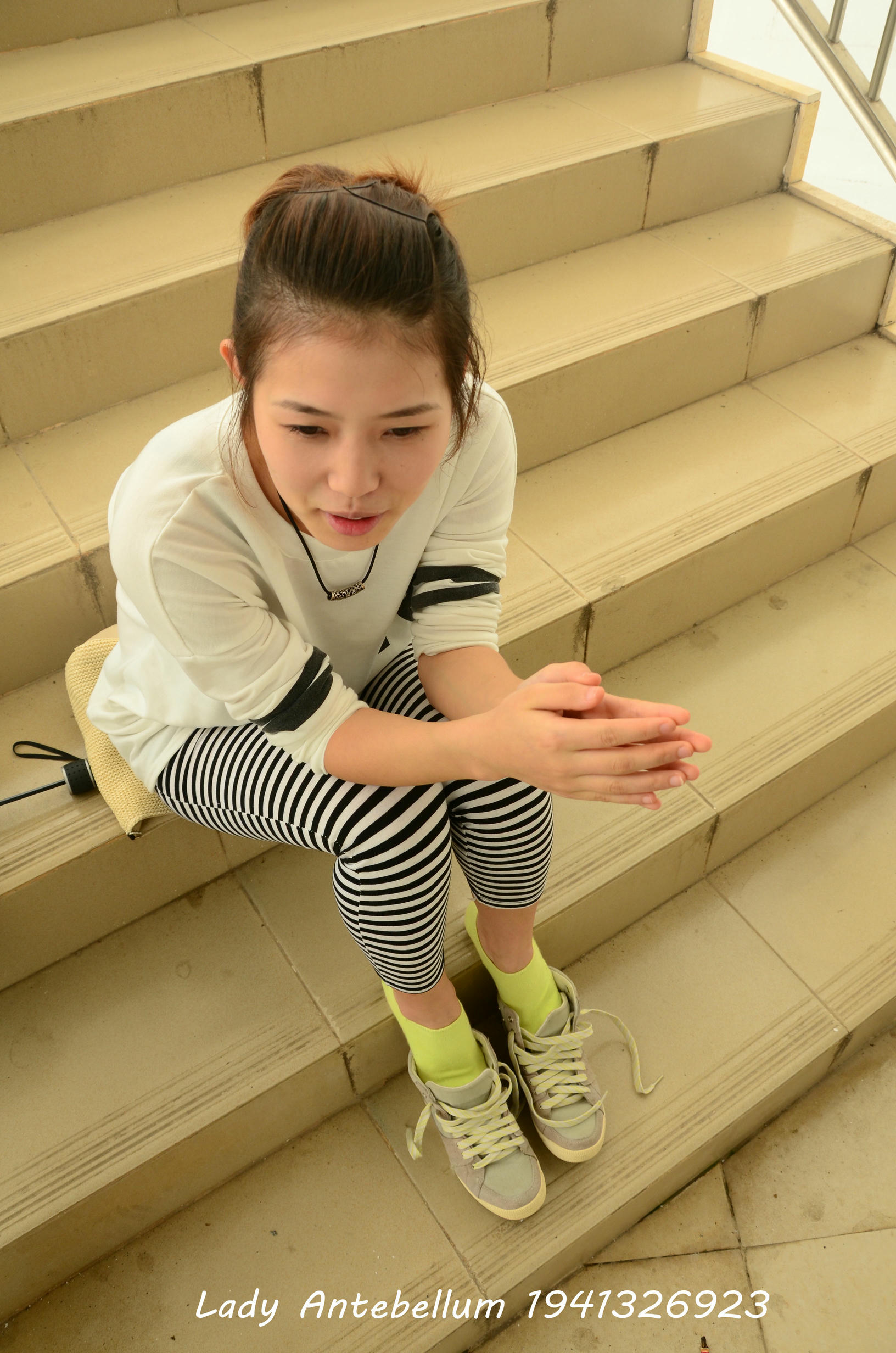 [战前女神] 恋足美腿棉袜女神级摄影套图 013 [134P-198MB]_第5集