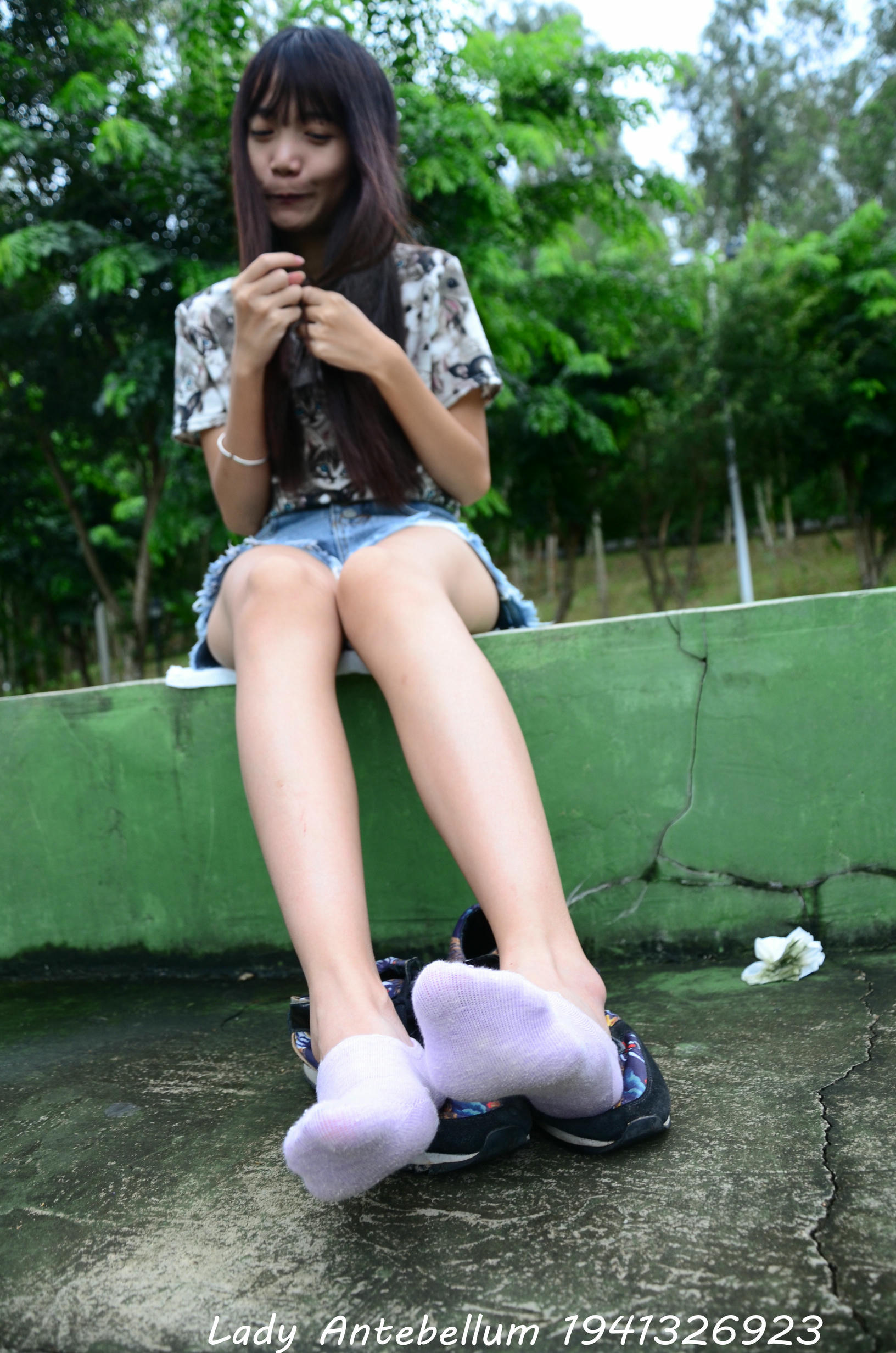 [战前女神] 恋足美腿棉袜女神级摄影套图 131 [140P+247M]_第6集