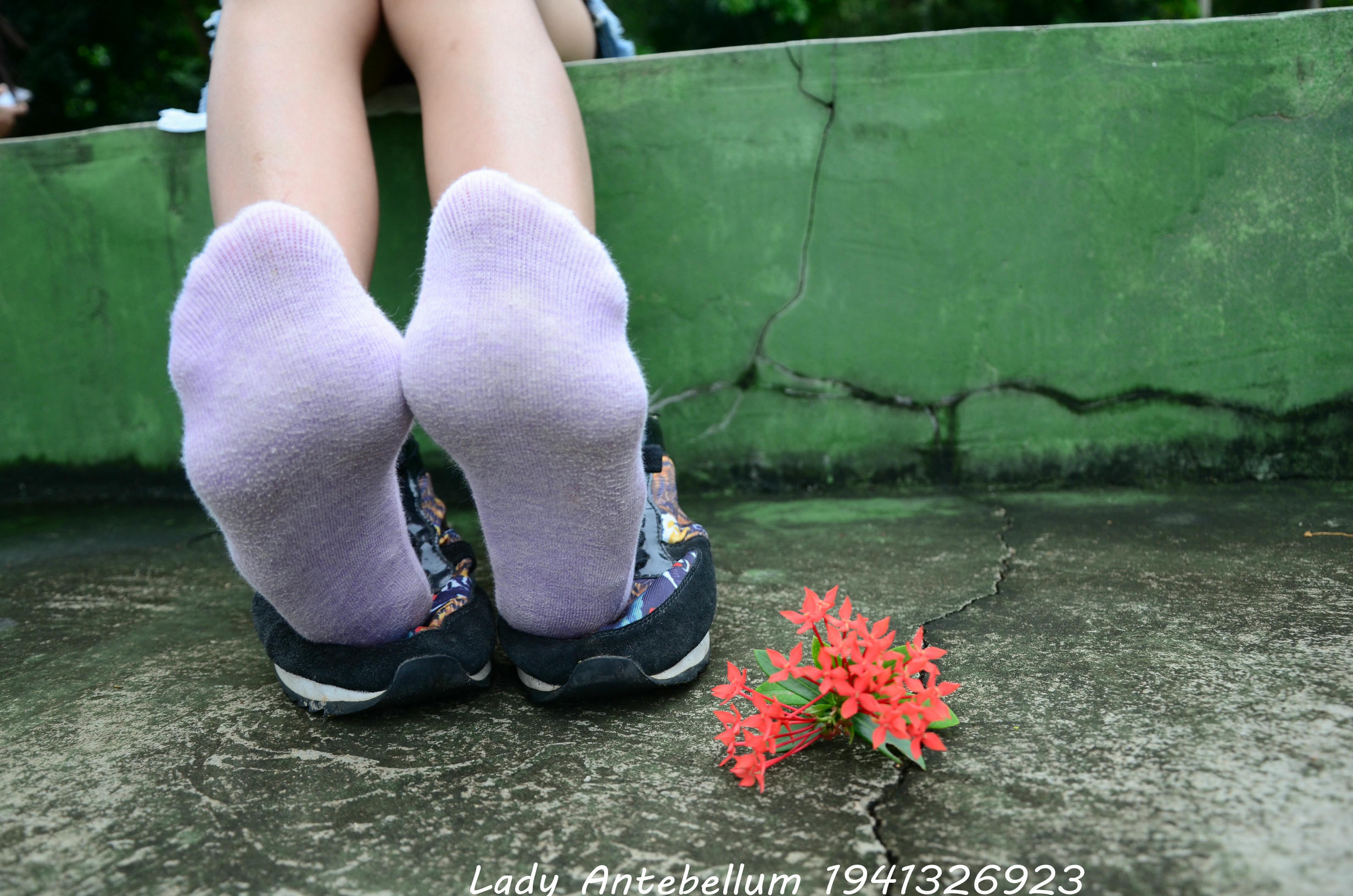 [战前女神] 恋足美腿棉袜女神级摄影套图 131 [140P+247M]_第7集