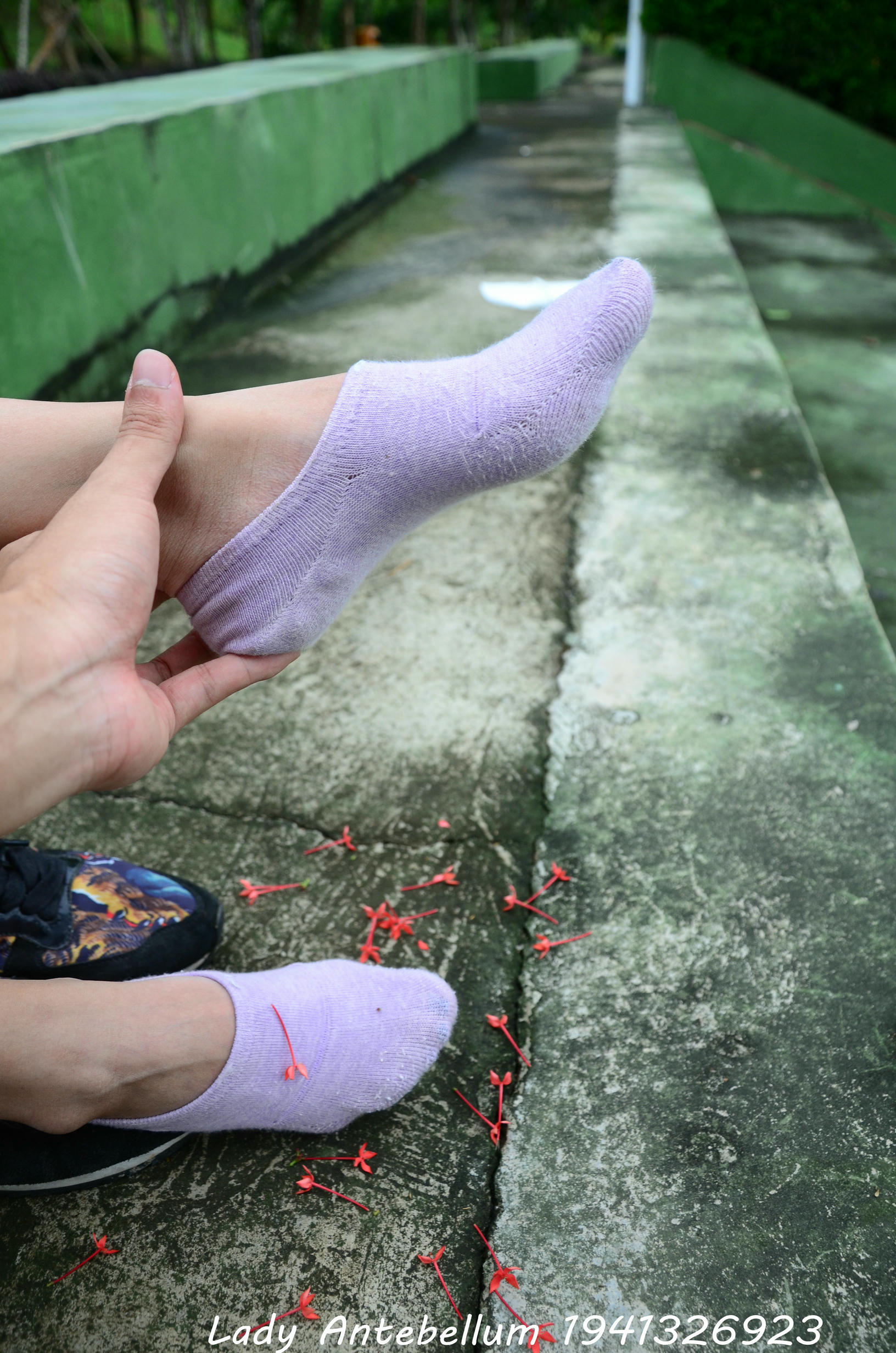 [战前女神] 恋足美腿棉袜女神级摄影套图 131 [140P+247M]_第7集