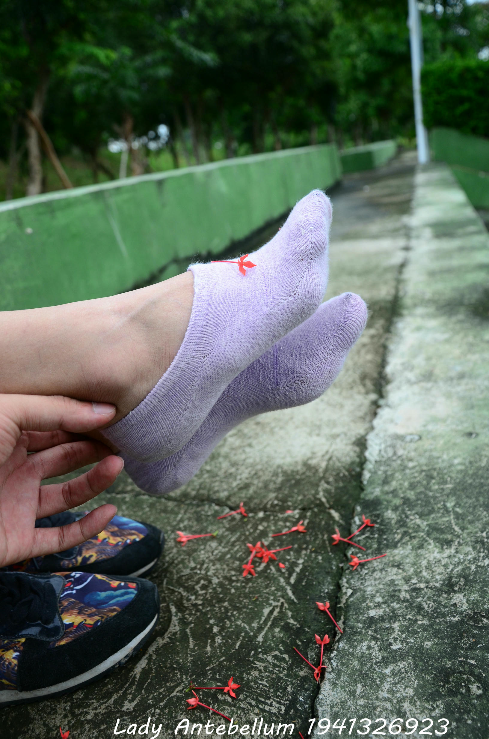 [战前女神] 恋足美腿棉袜女神级摄影套图 131 [140P+247M]_第7集