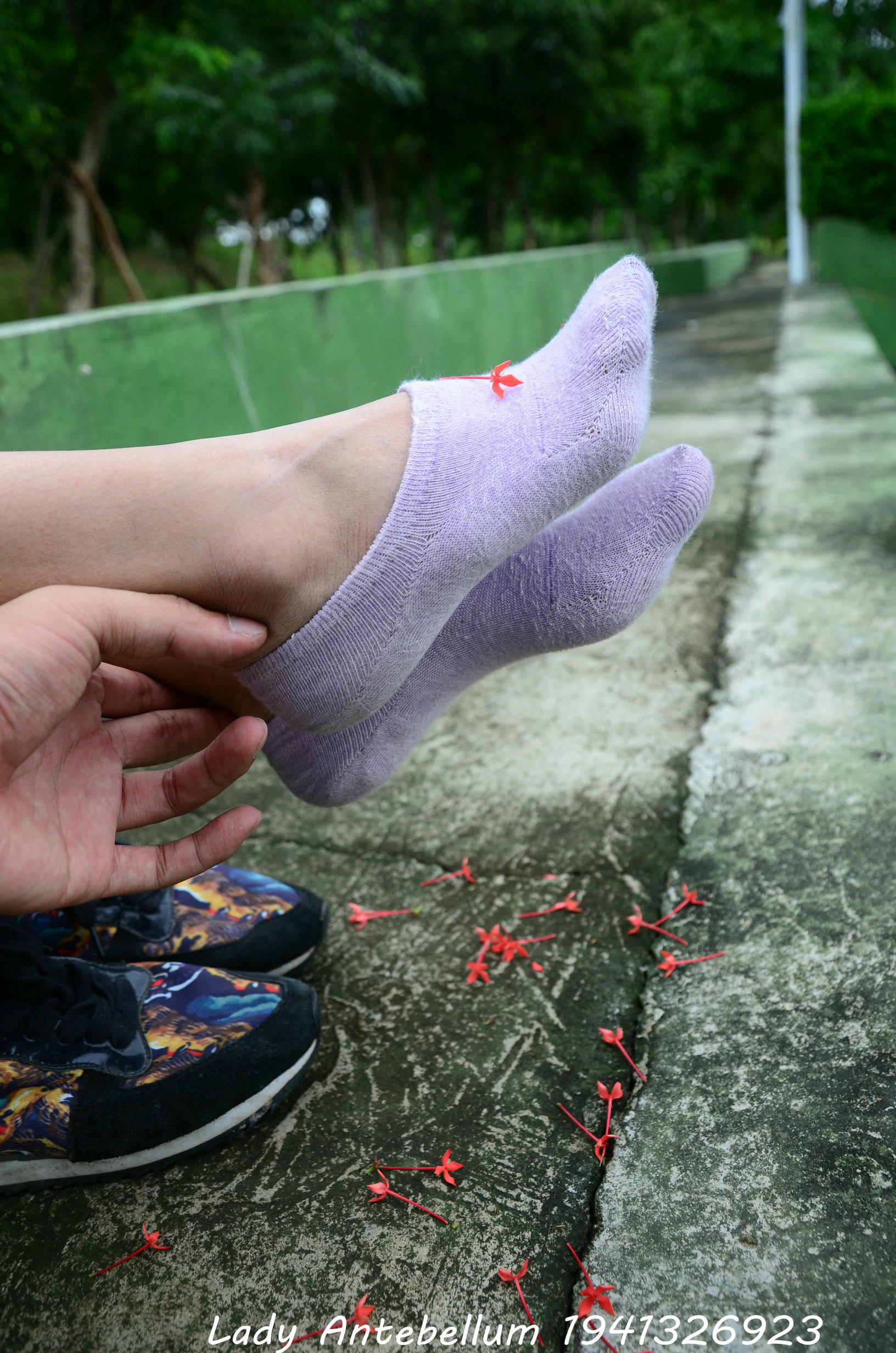 [战前女神] 恋足美腿棉袜女神级摄影套图 131 [140P+247M]_第7集