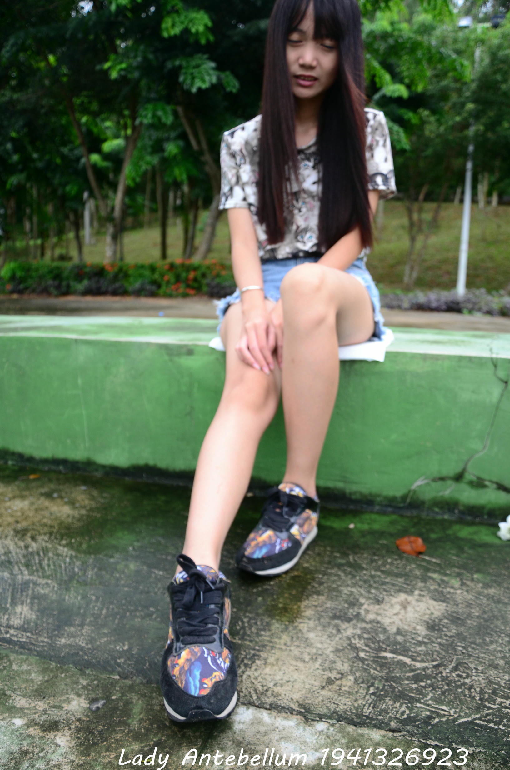 [战前女神] 恋足美腿棉袜女神级摄影套图 131 [140P+247M]_第2集