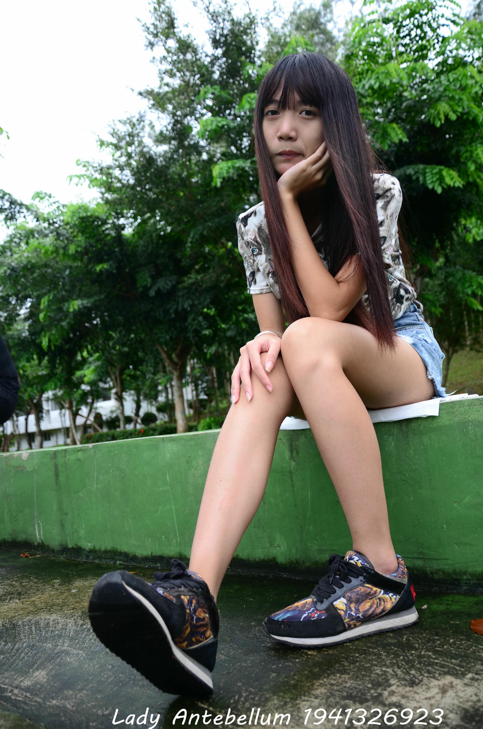 [战前女神] 恋足美腿棉袜女神级摄影套图 131 [140P+247M]_第2集