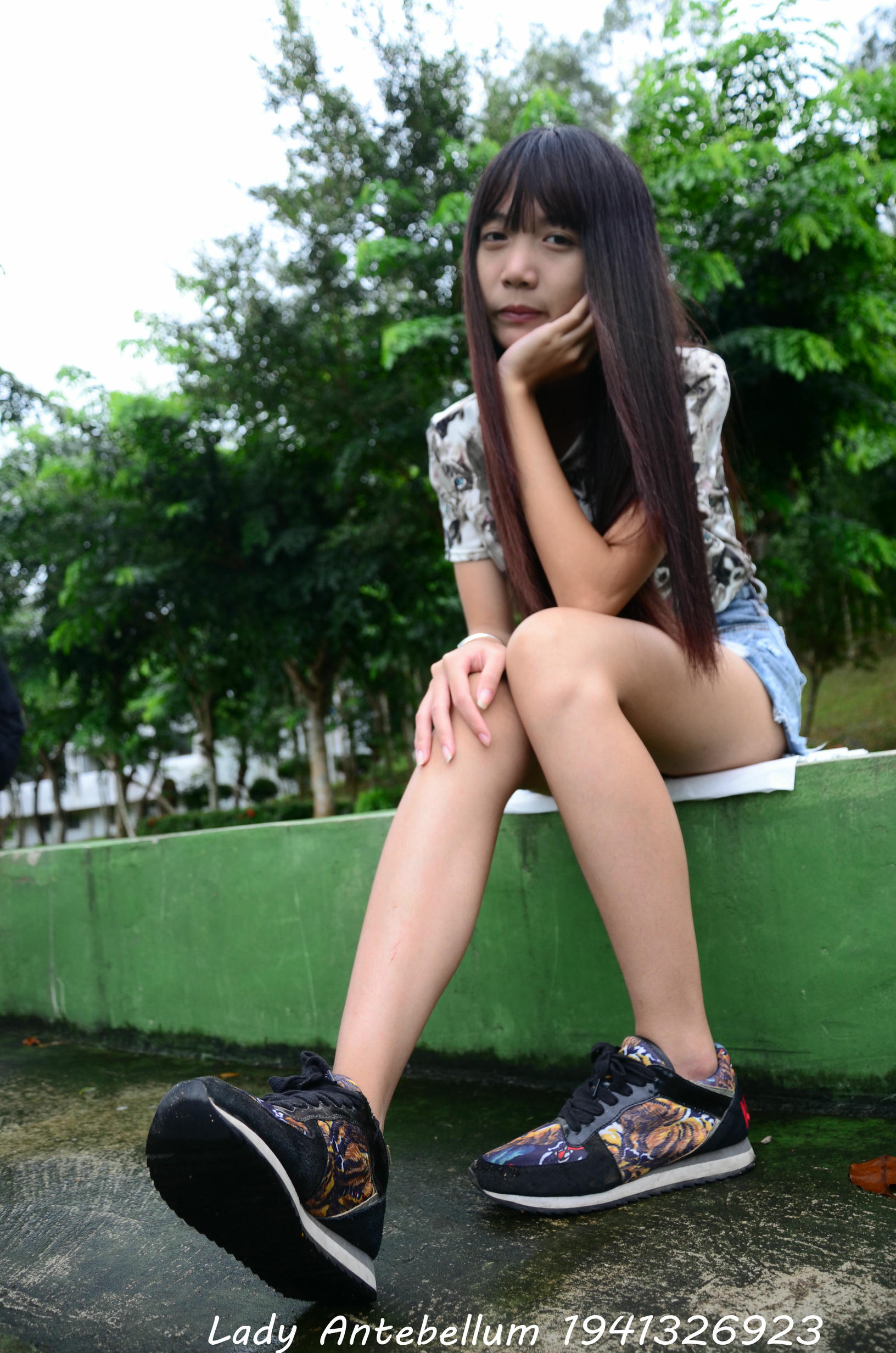 [战前女神] 恋足美腿棉袜女神级摄影套图 131 [140P+247M]_第2集