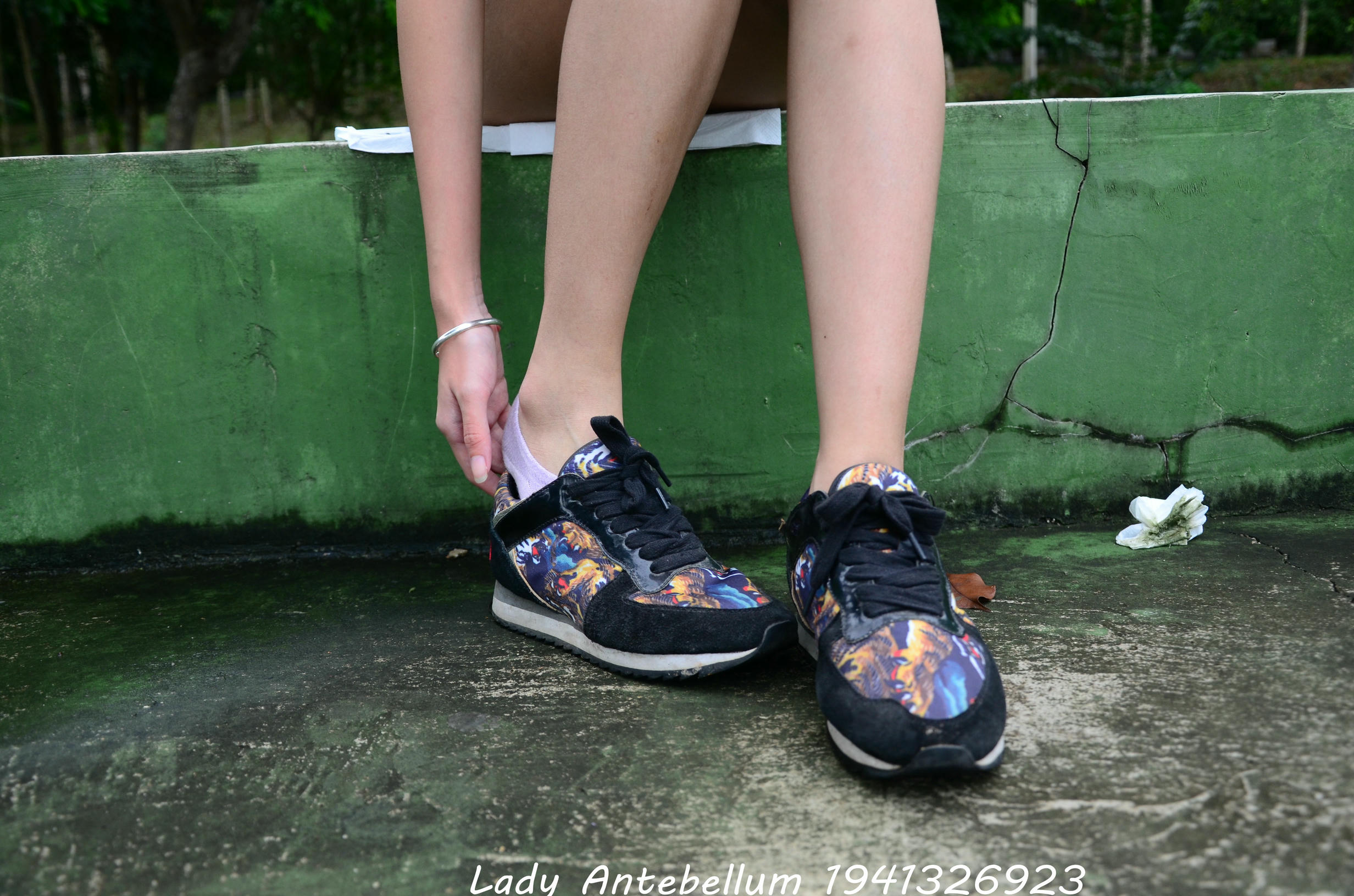 [战前女神] 恋足美腿棉袜女神级摄影套图 131 [140P+247M]_第4集