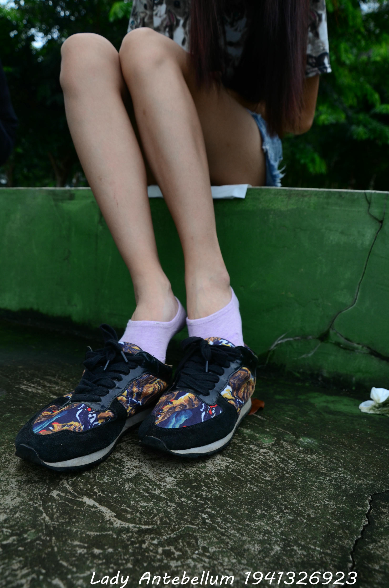 [战前女神] 恋足美腿棉袜女神级摄影套图 131 [140P+247M]_第5集