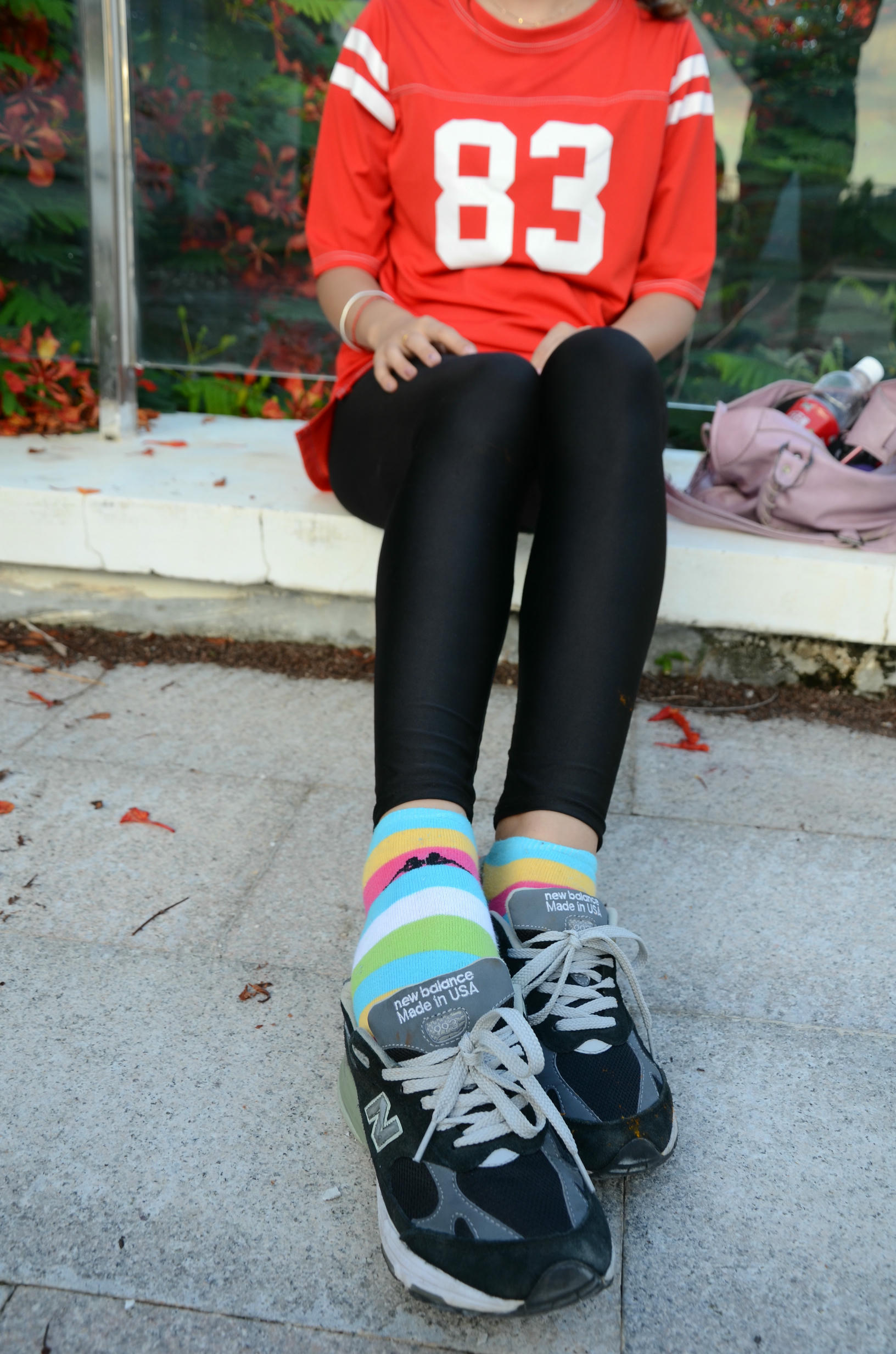 [战前女神] 恋足美腿棉袜女神级摄影套图 132 [102P+243M]_第1集