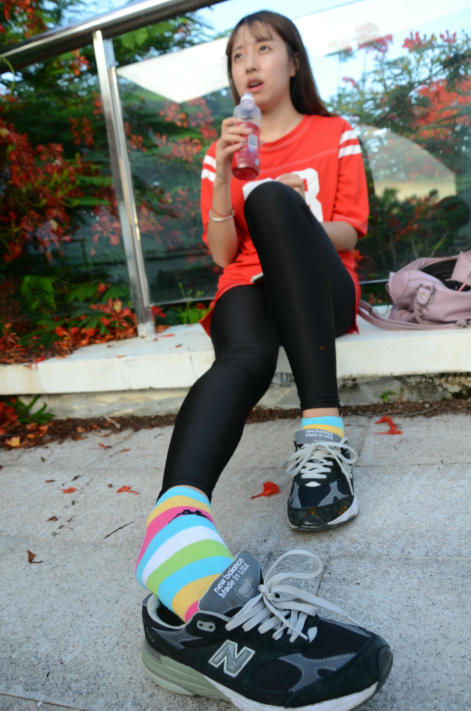 [战前女神] 恋足美腿棉袜女神级摄影套图 132 [102P+243M]_第1集