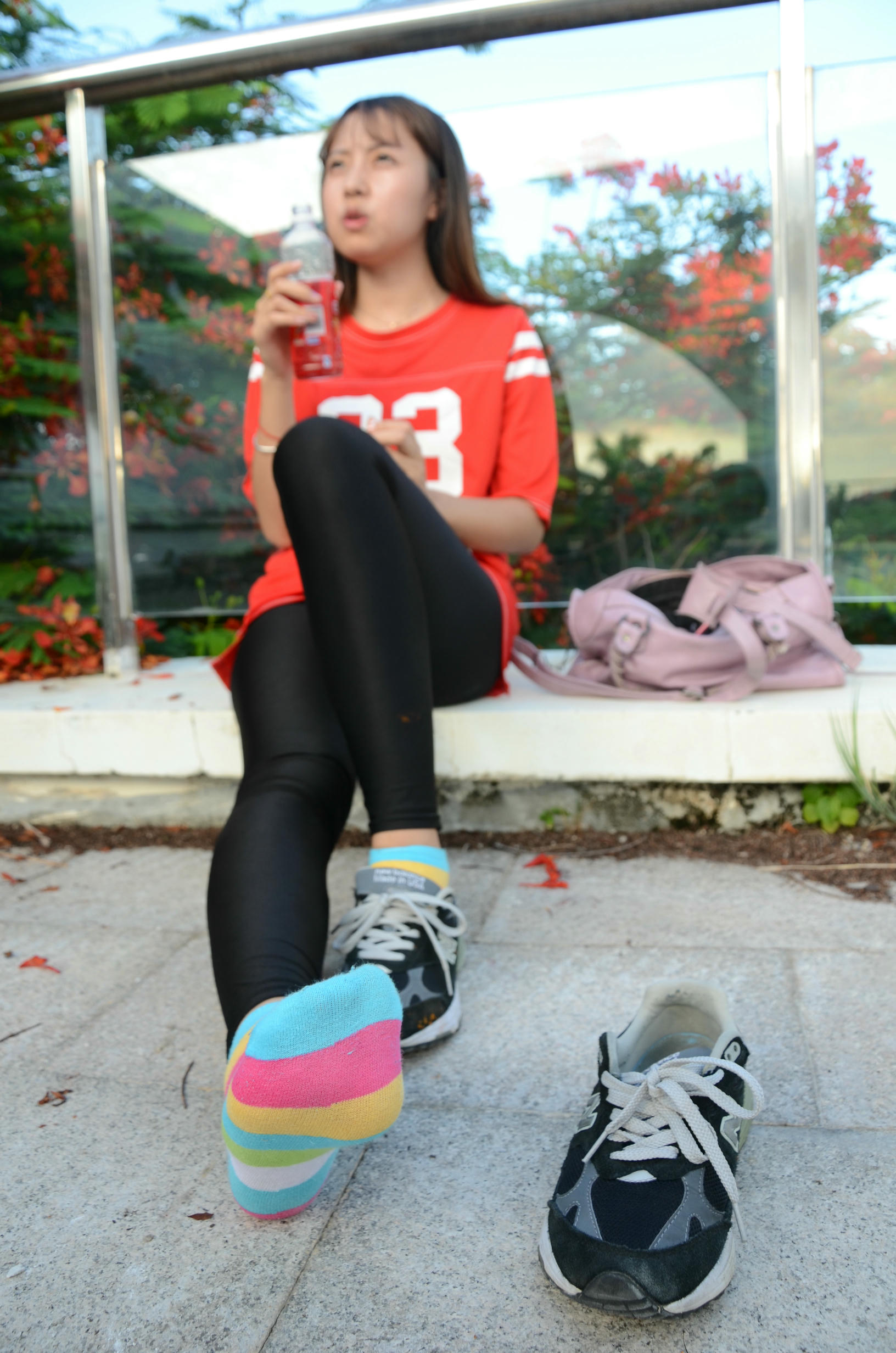 [战前女神] 恋足美腿棉袜女神级摄影套图 132 [102P+243M]_第1集