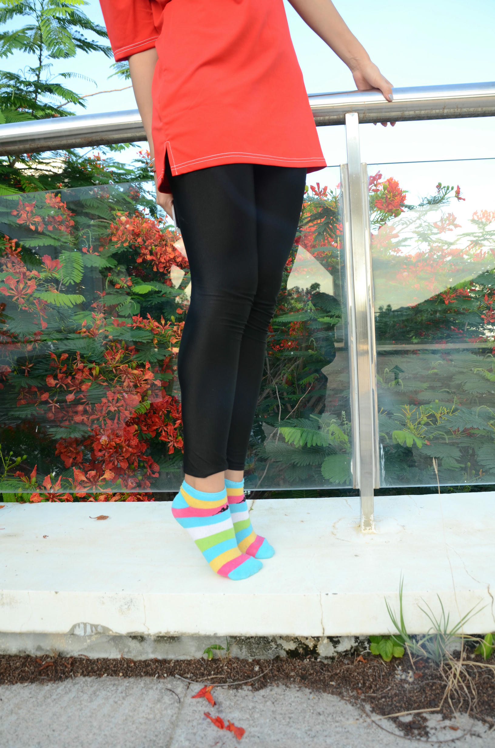 [战前女神] 恋足美腿棉袜女神级摄影套图 132 [102P+243M]_第3集