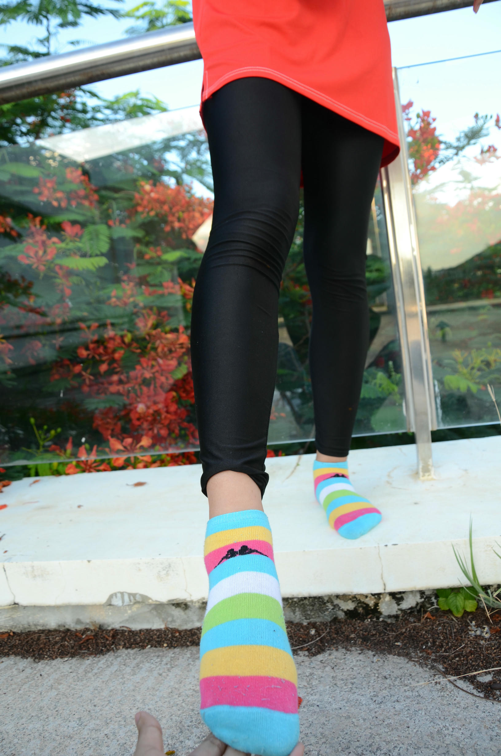 [战前女神] 恋足美腿棉袜女神级摄影套图 132 [102P+243M]_第4集