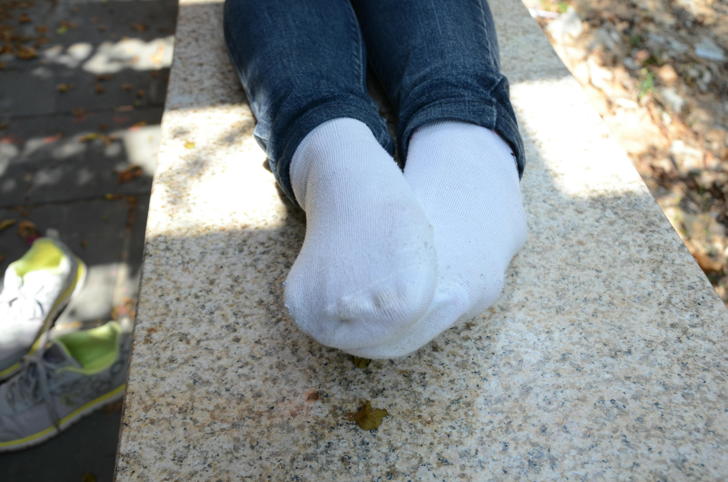 [战前女神] 恋足美腿棉袜女神级摄影套图 133 [41P+240M]_第2集