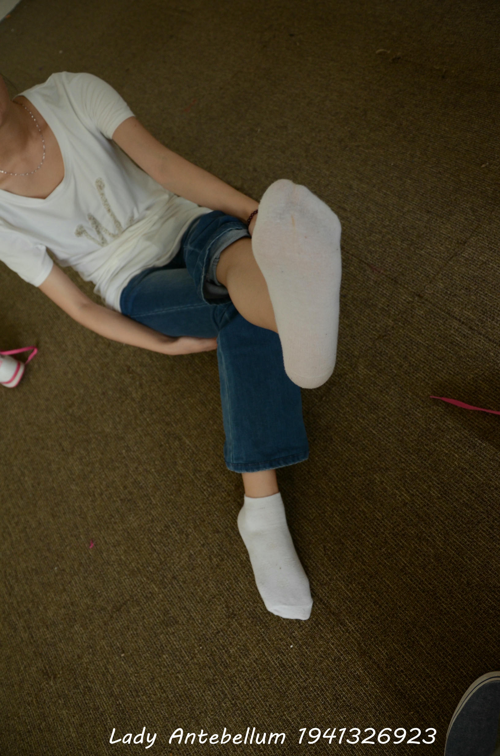 [战前女神] 恋足美腿棉袜女神级摄影套图 134 [221P+352M]_第6集