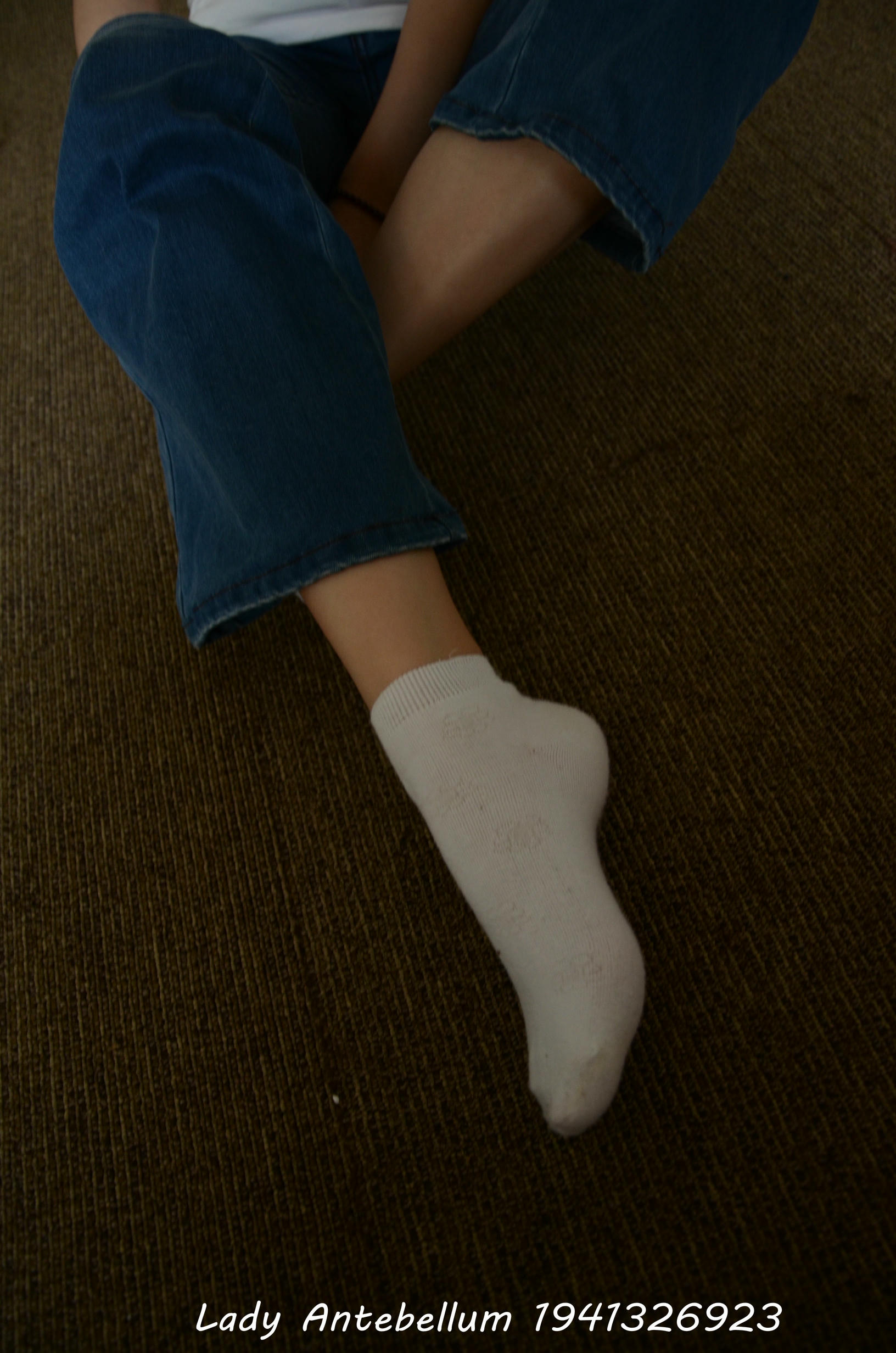 [战前女神] 恋足美腿棉袜女神级摄影套图 134 [221P+352M]_第5集