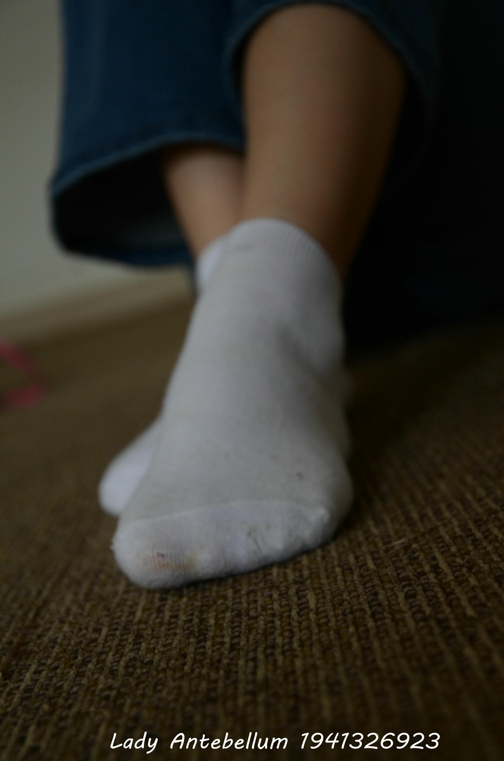 [战前女神] 恋足美腿棉袜女神级摄影套图 134 [221P+352M]_第5集