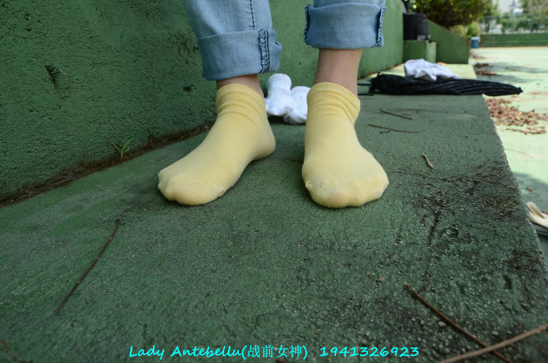 [战前女神] 恋足美腿棉袜女神级摄影套图 135 [232P+338M]_第8集