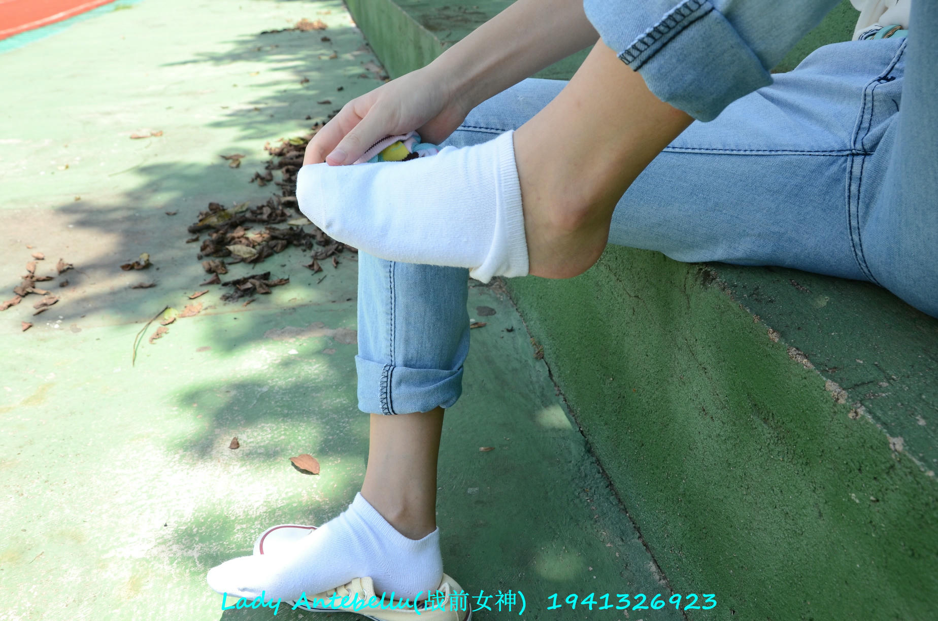 [战前女神] 恋足美腿棉袜女神级摄影套图 135 [232P+338M]_第5集