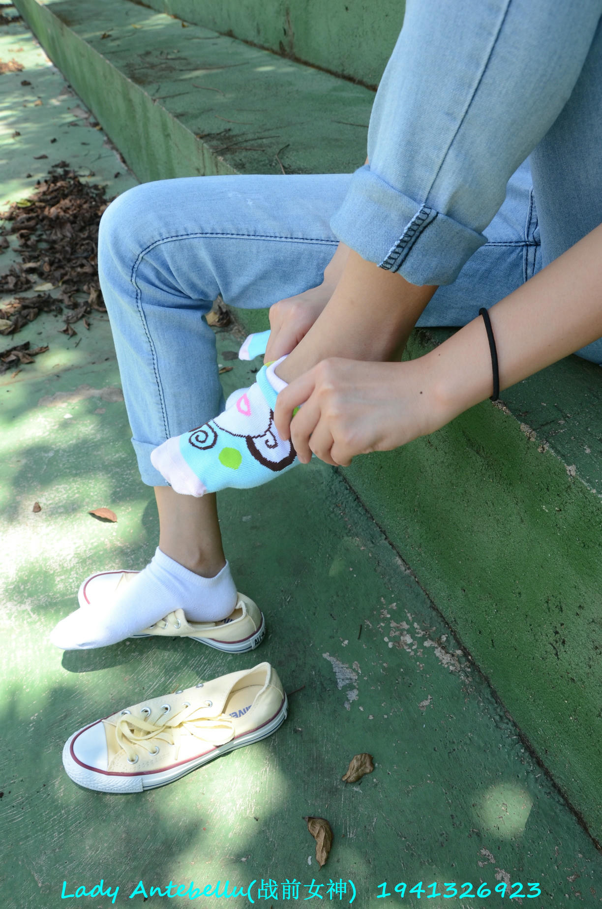 [战前女神] 恋足美腿棉袜女神级摄影套图 135 [232P+338M]_第5集