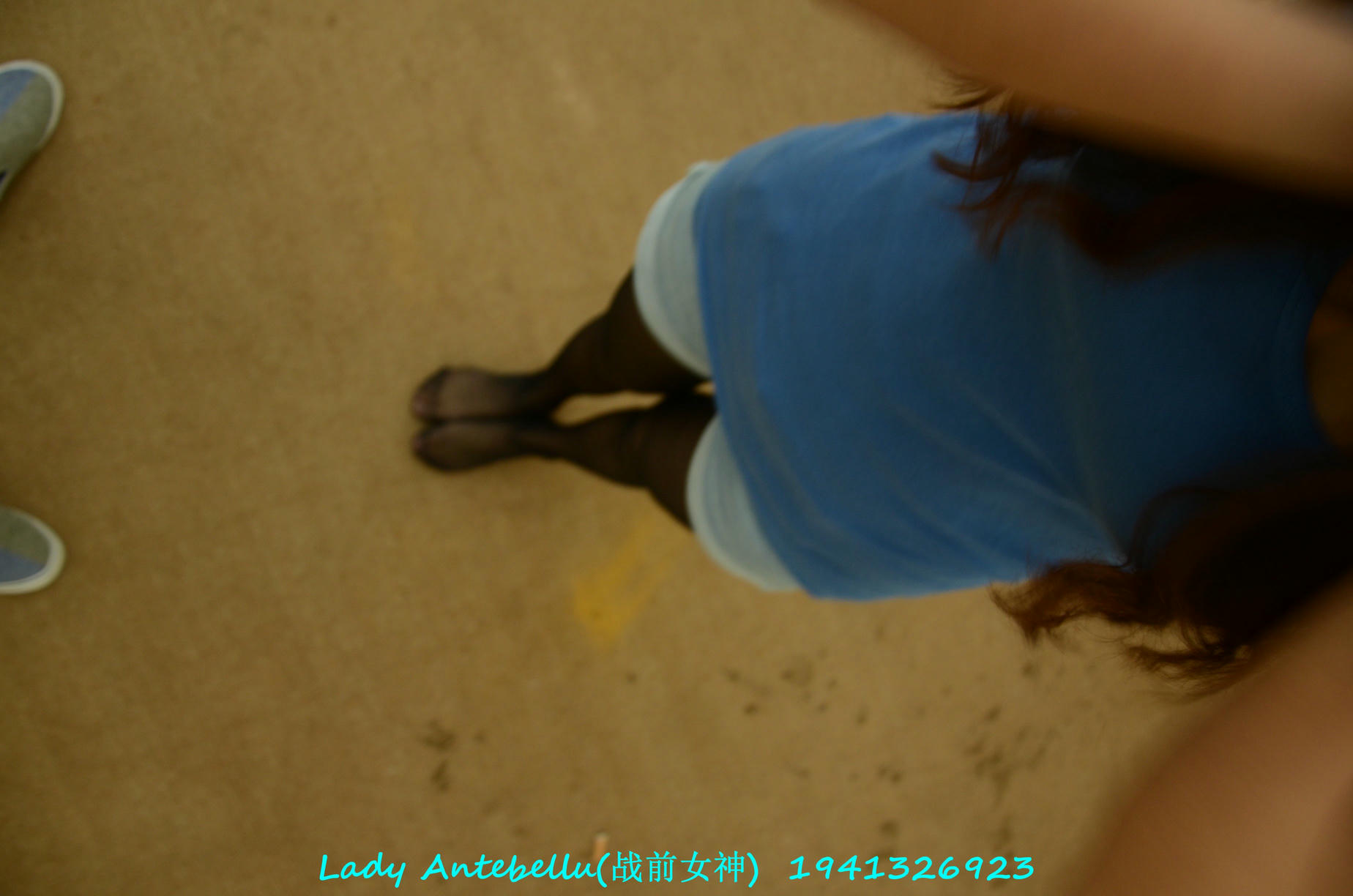 [战前女神] 恋足美腿棉袜女神级摄影套图 136 [289P+224M]_第1集