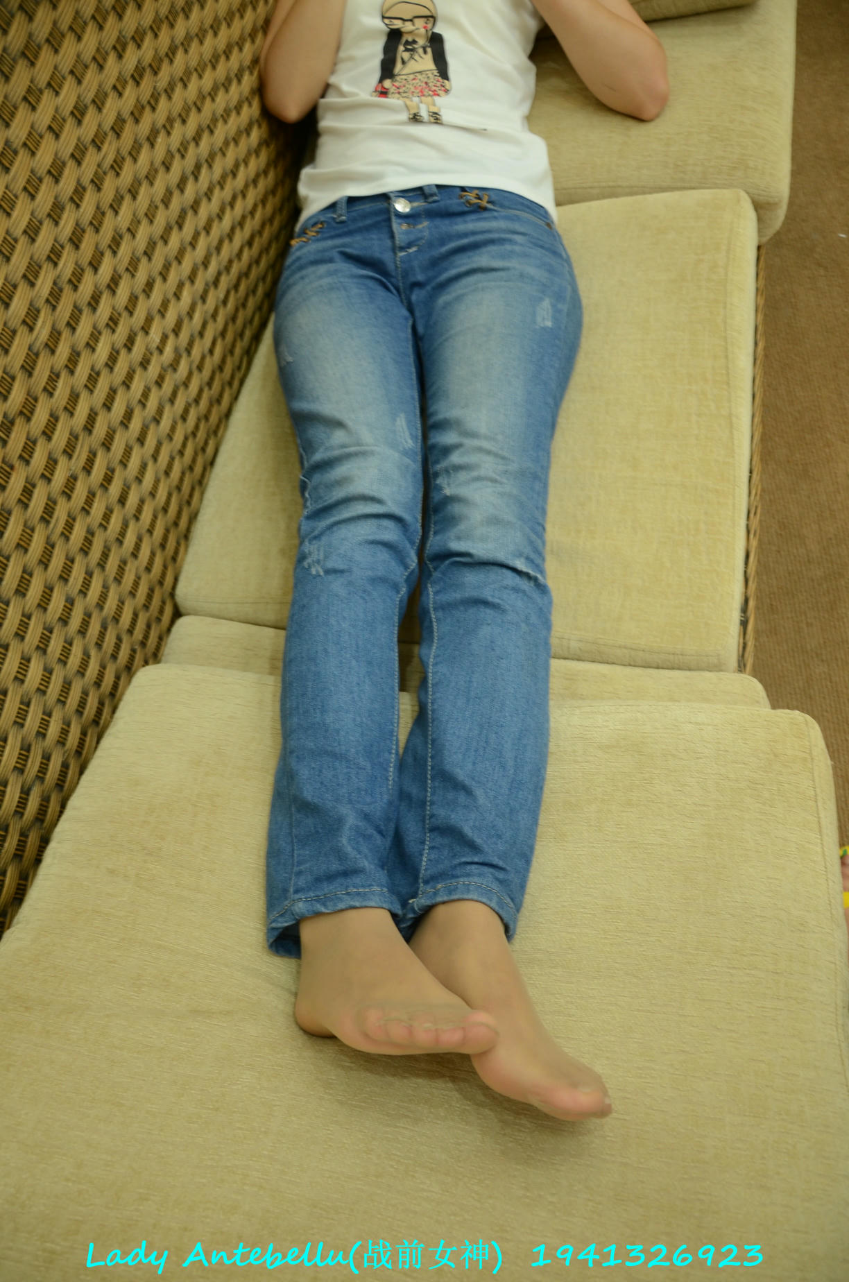 [战前女神] 恋足美腿棉袜女神级摄影套图 137 [130P+149M]_第5集