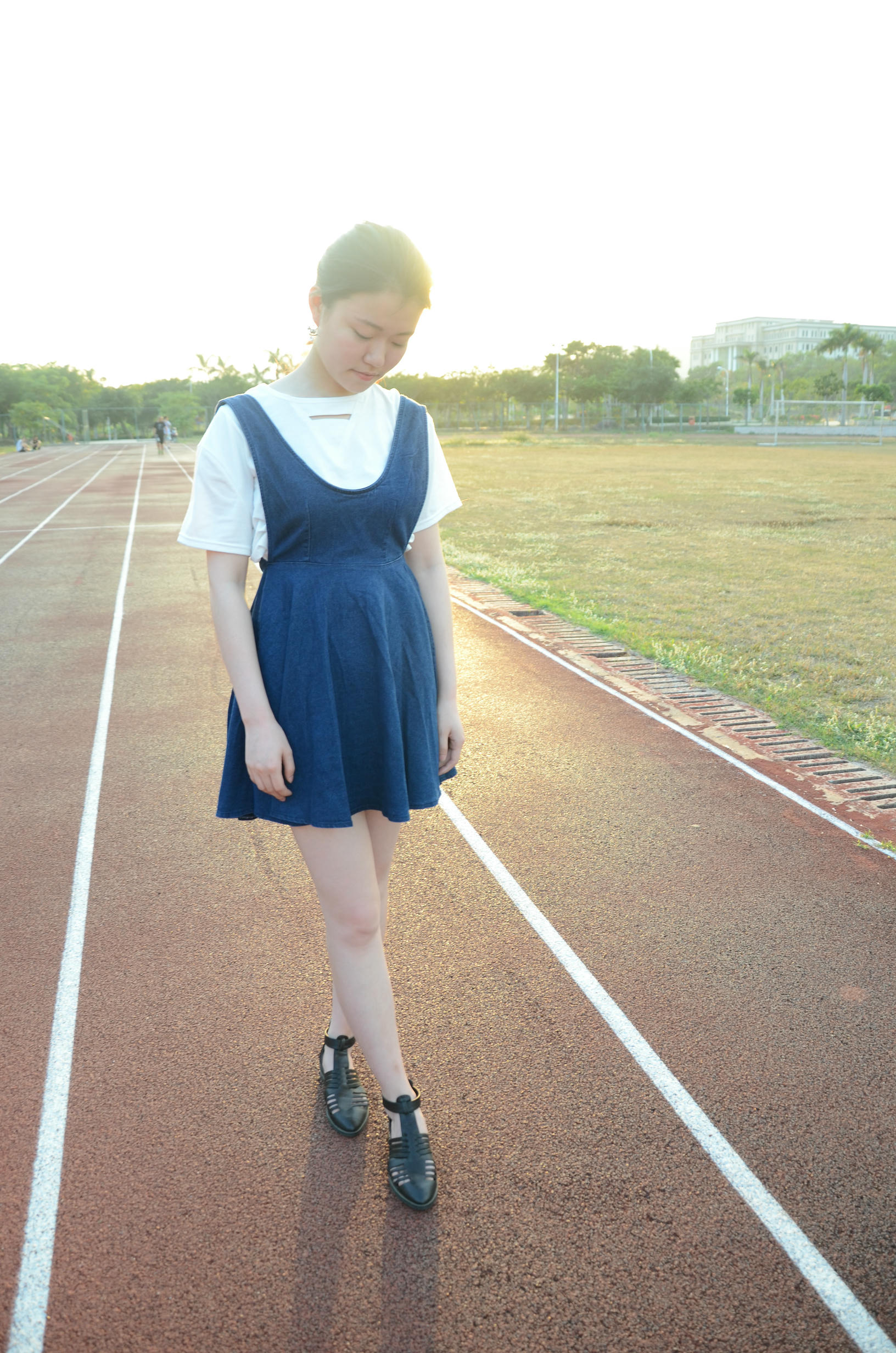 [战前女神] 恋足美腿棉袜女神级摄影套图 138 [115P+274M]_第1集