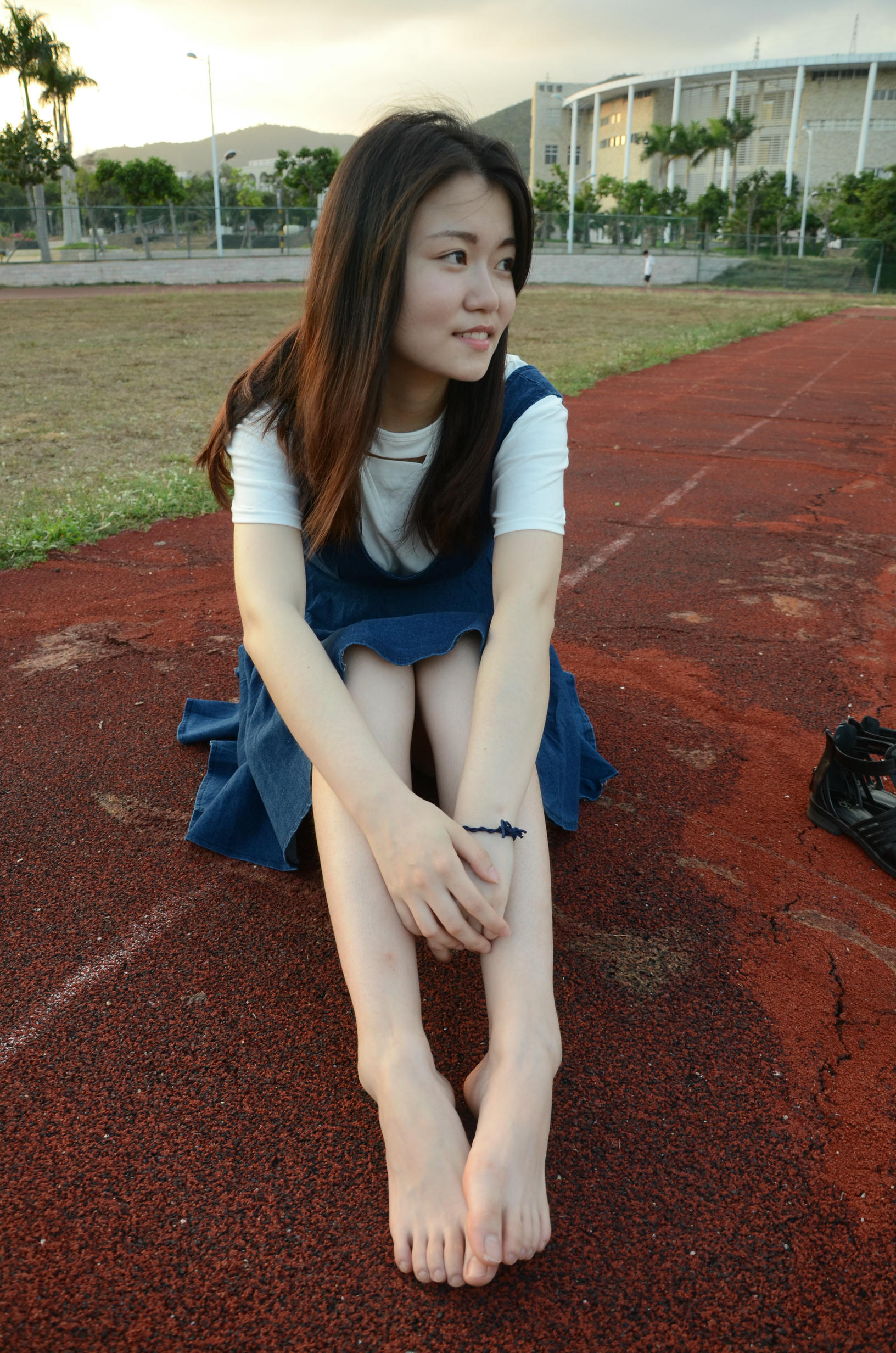 [战前女神] 恋足美腿棉袜女神级摄影套图 138 [115P+274M]_第1集